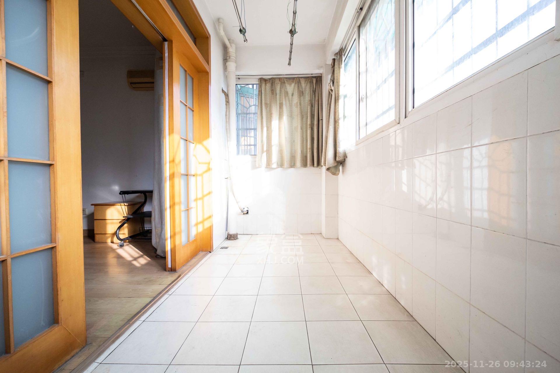 德政园 3室2厅2卫 2000.0元/月 德政园 3室2厅2卫 2000.0元/月室内图