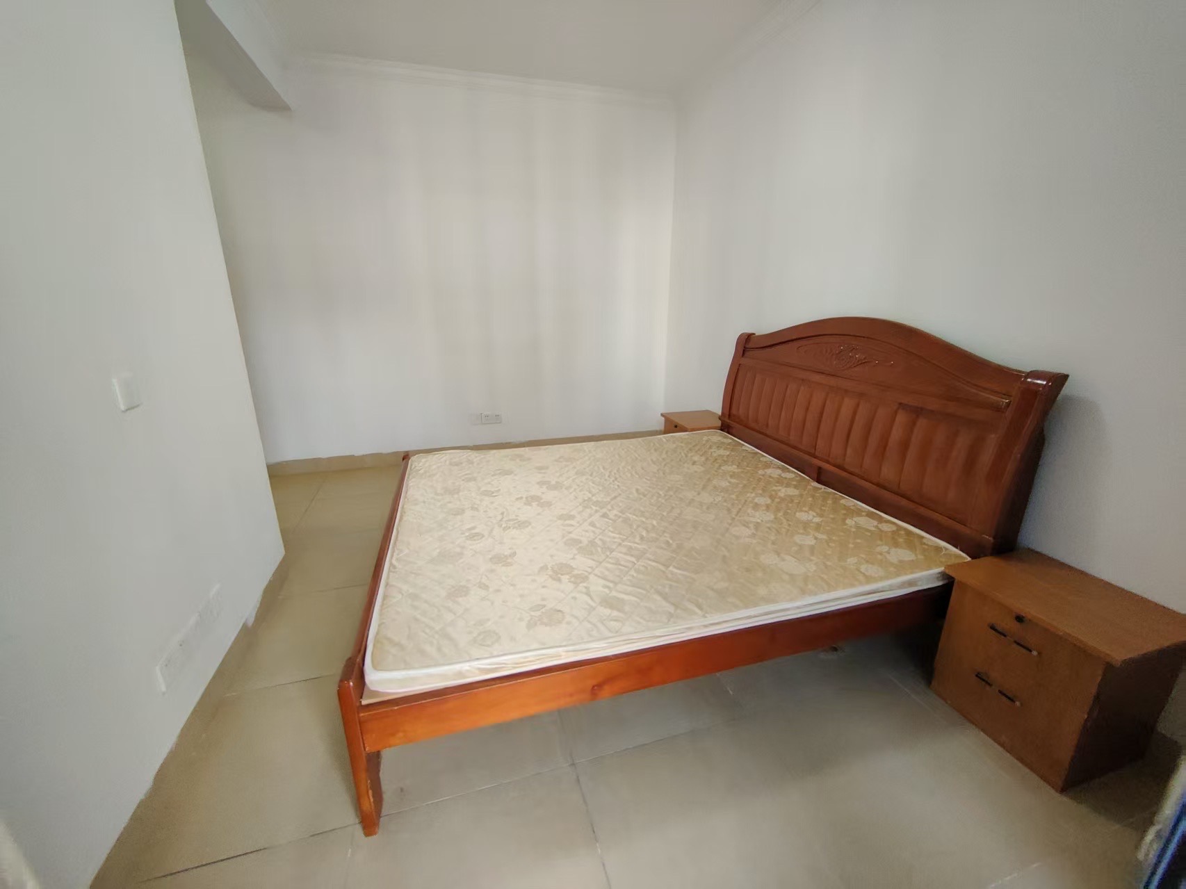 水晶城 1室0厅0卫 2400.0元/月 水晶城 1室0厅0卫 2400.0元/月室内图