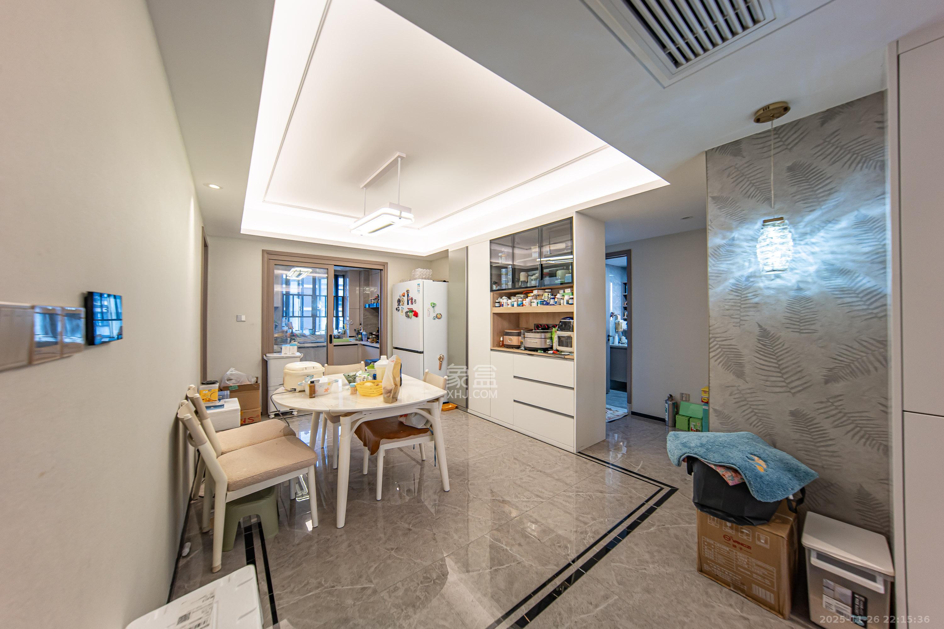 建发电建江山悦  4室2厅2卫    165.0万客厅