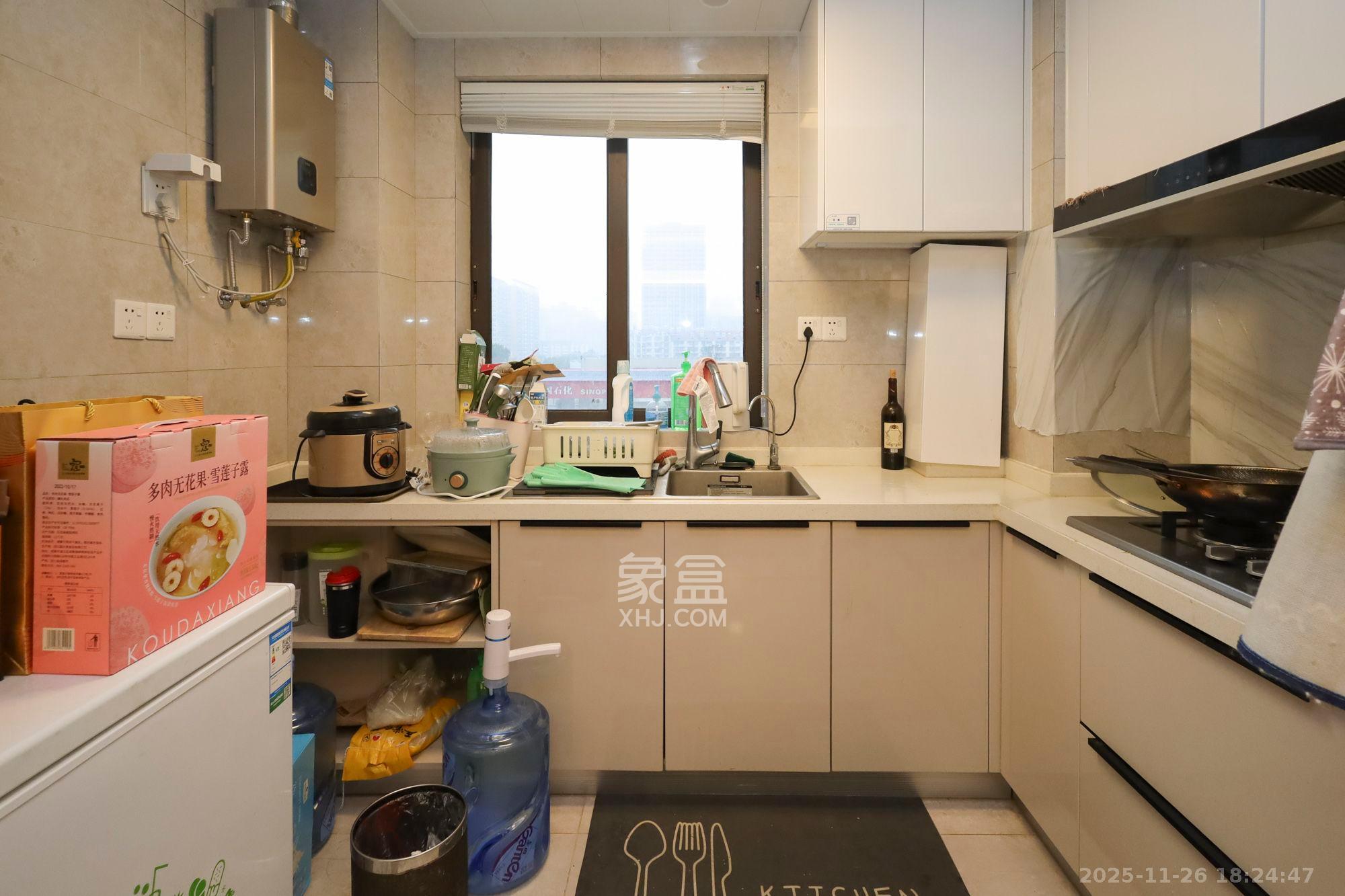 龙湖铂金中心（龙湖春江郦城）  3室2厅2卫    4800.0元/月室内图