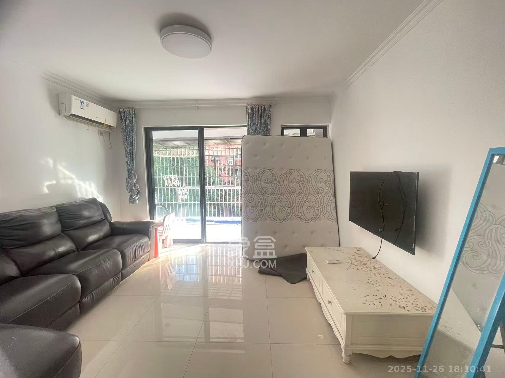 西城龙庭  2室2厅1卫    2300.0元/月