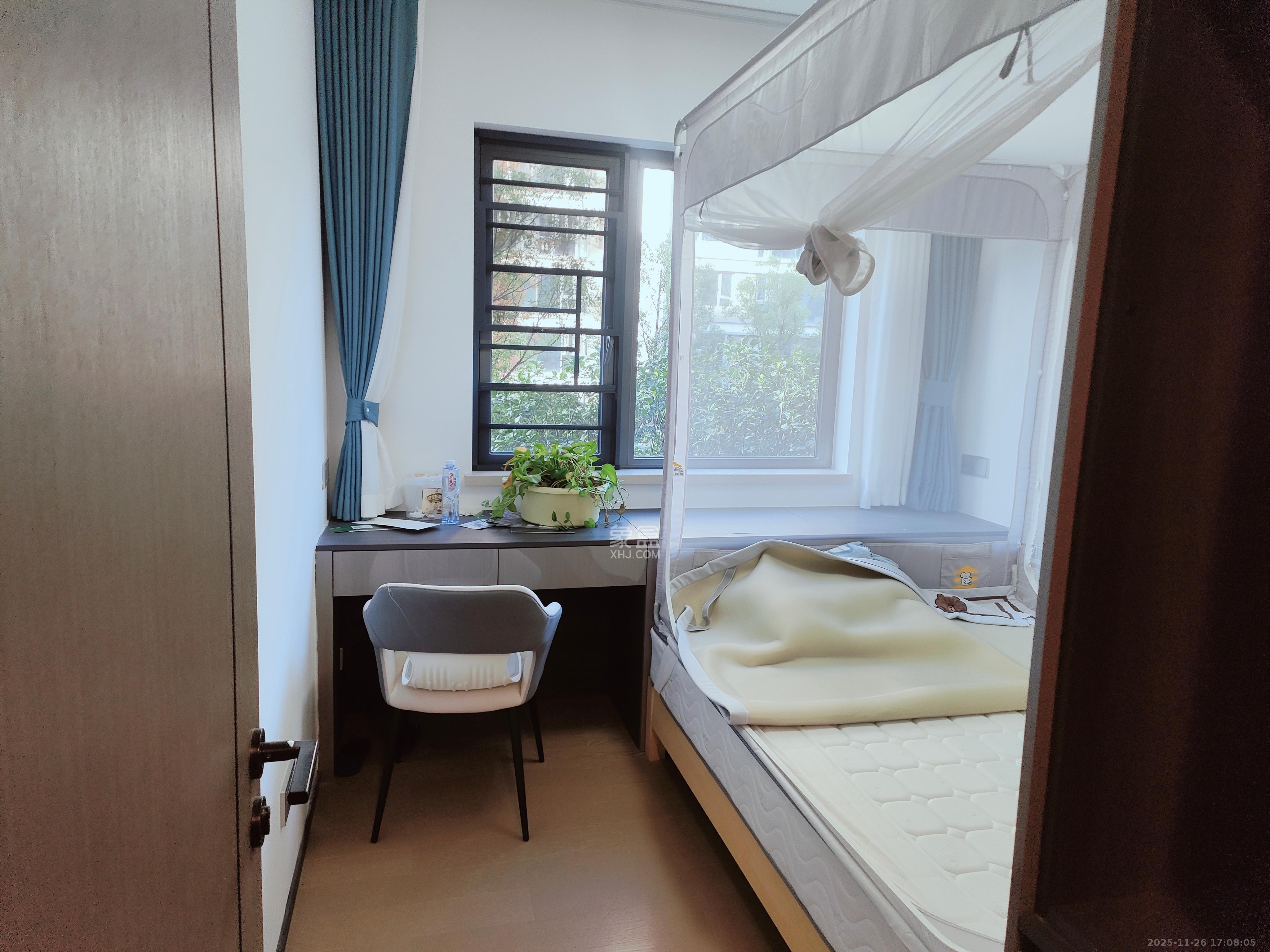 中海寰宇天下 4室2厅2卫 4000.0元/月 中海寰宇天下 4室2厅2卫 4000.0元/月室内图