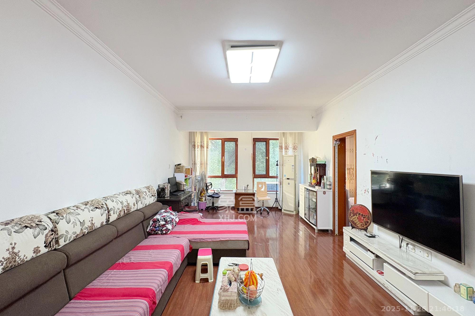 雍景园 2室2厅1卫 75.0万 雍景园 2室2厅1卫 75.0万客厅