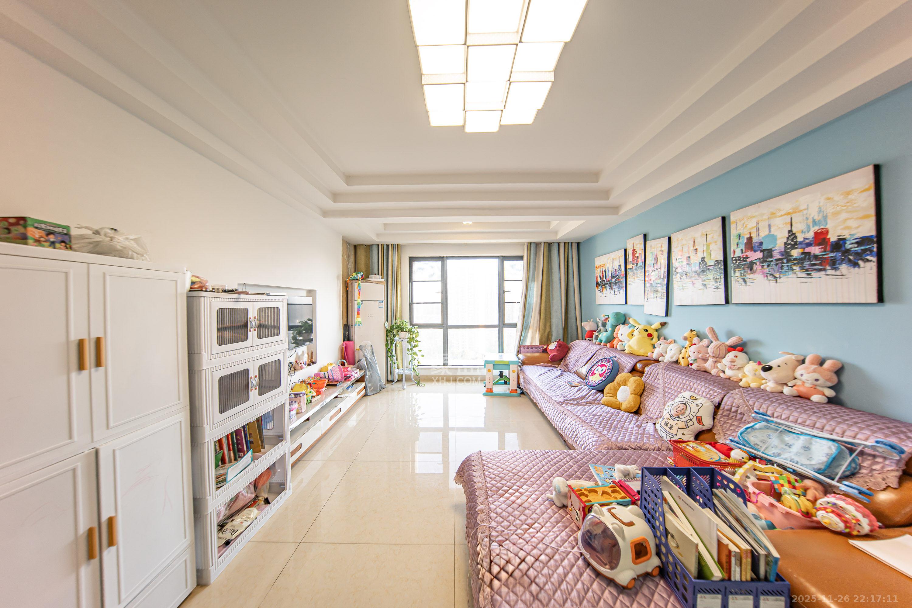 兰亭湾畔 3室2厅2卫 109.0万 兰亭湾畔 3室2厅2卫 109.0万客厅