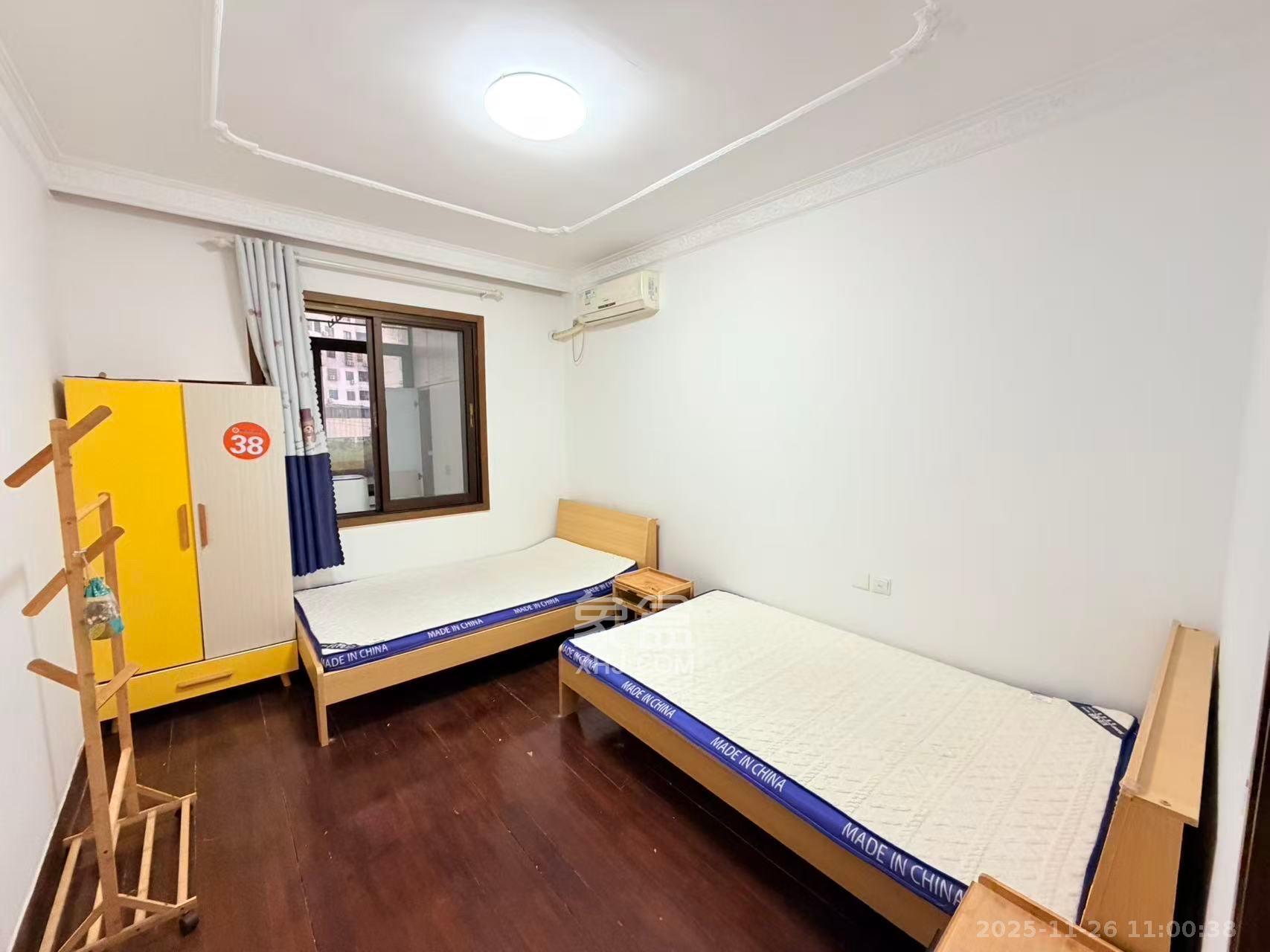 长沙市税务局宿舍(长沙市白沙路186号) 3室1厅1卫 2200.0元/月 长沙市税务局宿舍(长沙市白沙路186号) 3室1厅1卫 2200.0元/月室内图