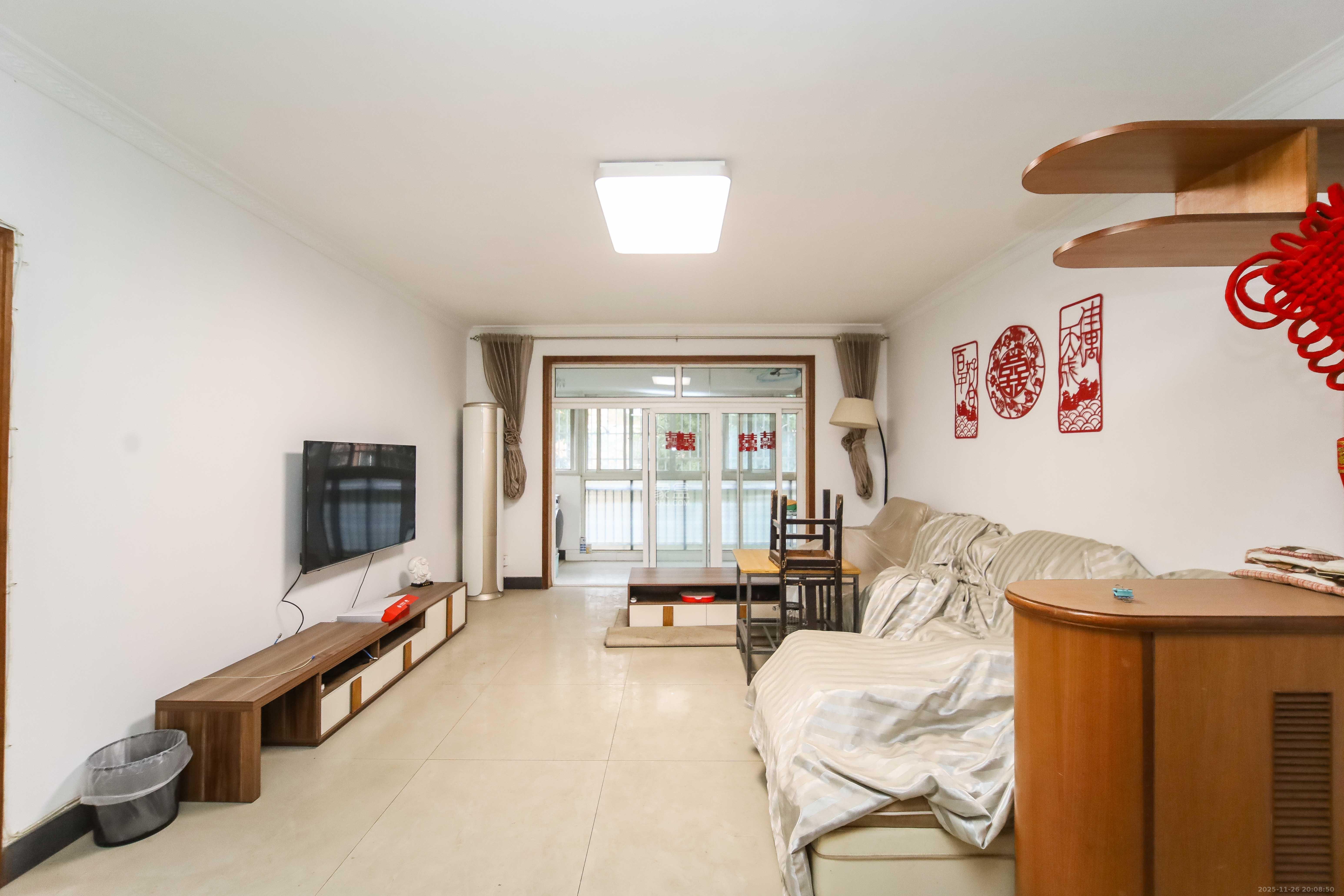 新桥小区  3室2厅2卫    75.8万