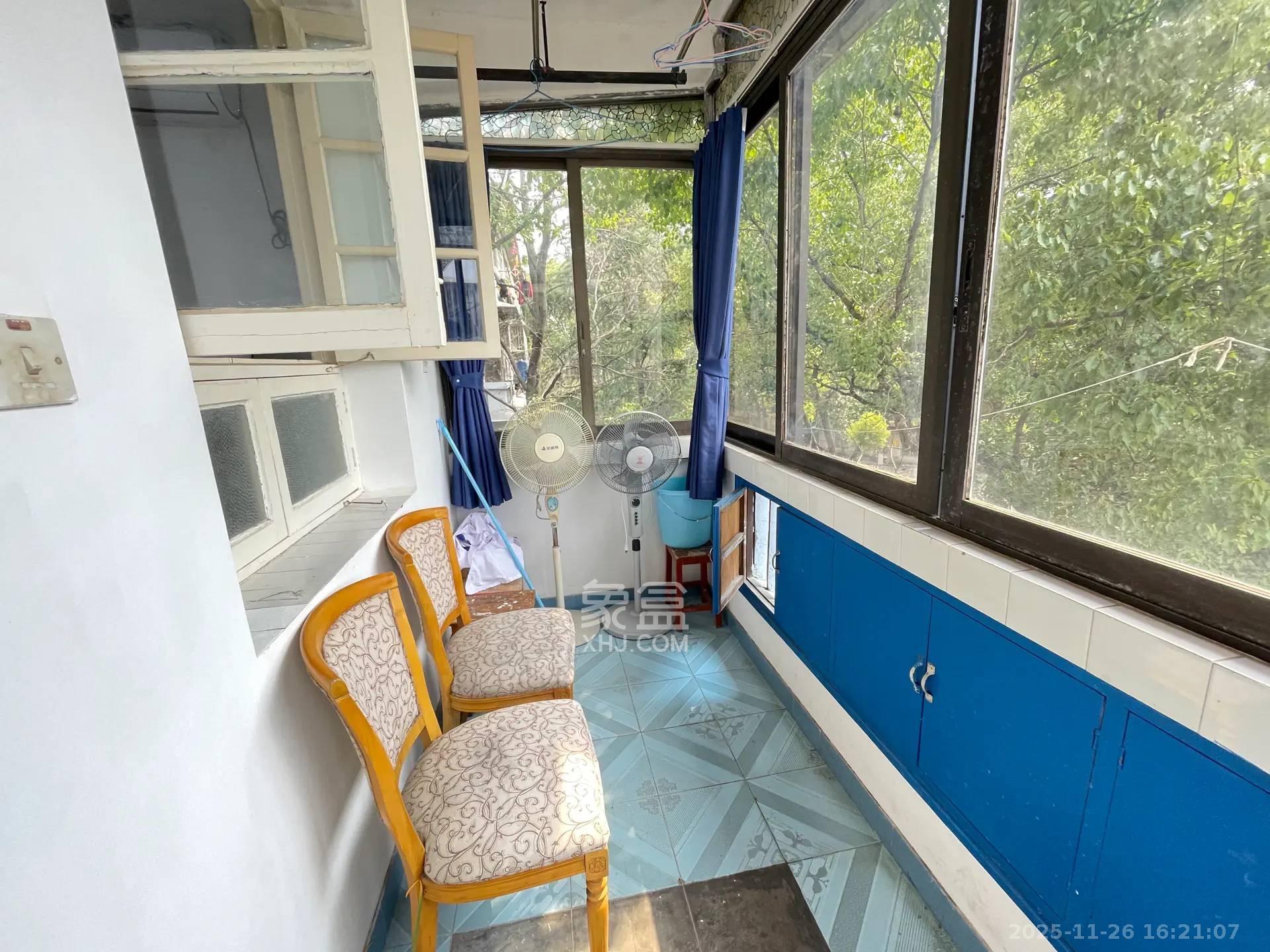 南园小区  3室2厅1卫    1500.0元/月室内图