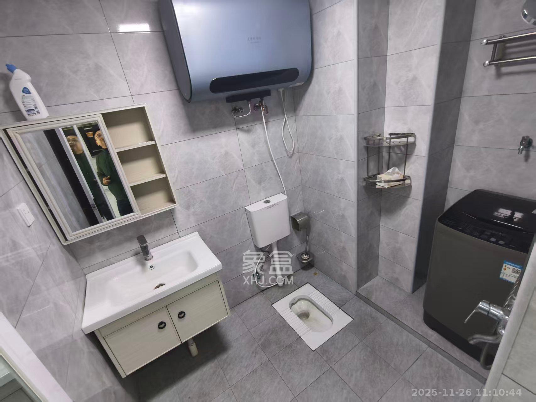 润和国际广场 1室1厅1卫 1800.0元/月 润和国际广场 1室1厅1卫 1800.0元/月室内图