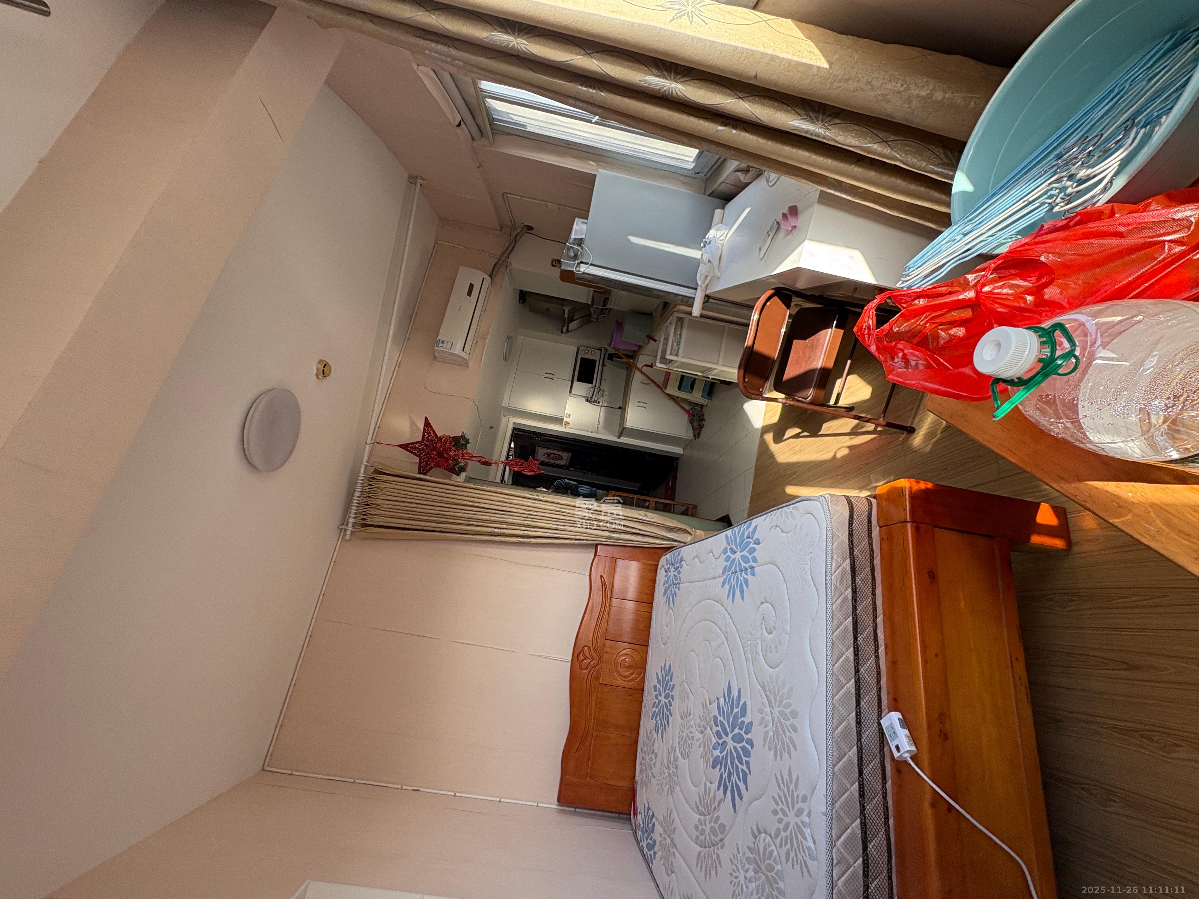 2076至高点 1室1厅1卫 1300.0元/月 2076至高点 1室1厅1卫 1300.0元/月室内图