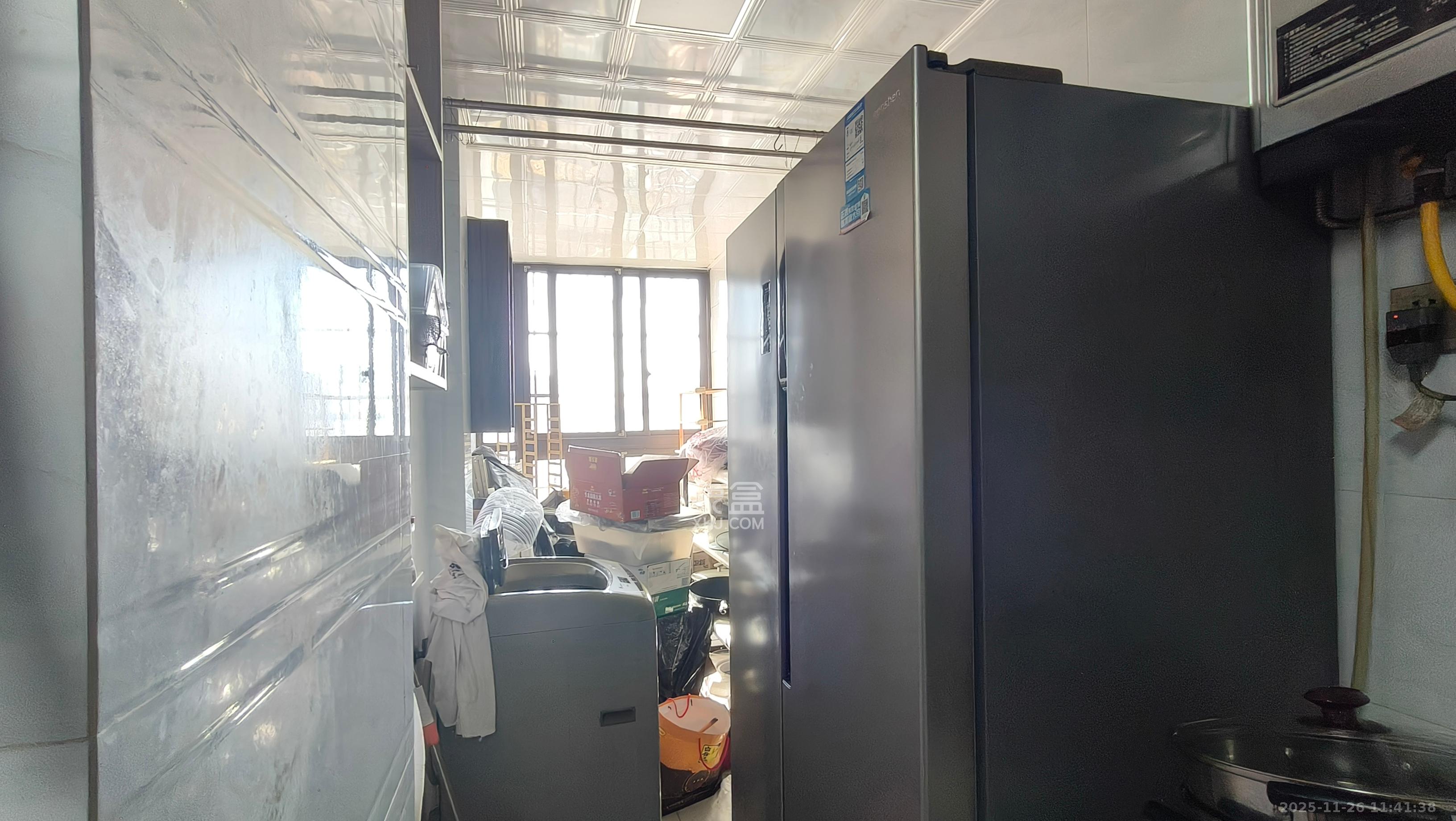 阳光丽城一期  3室2厅1卫    2600.0元/月室内图