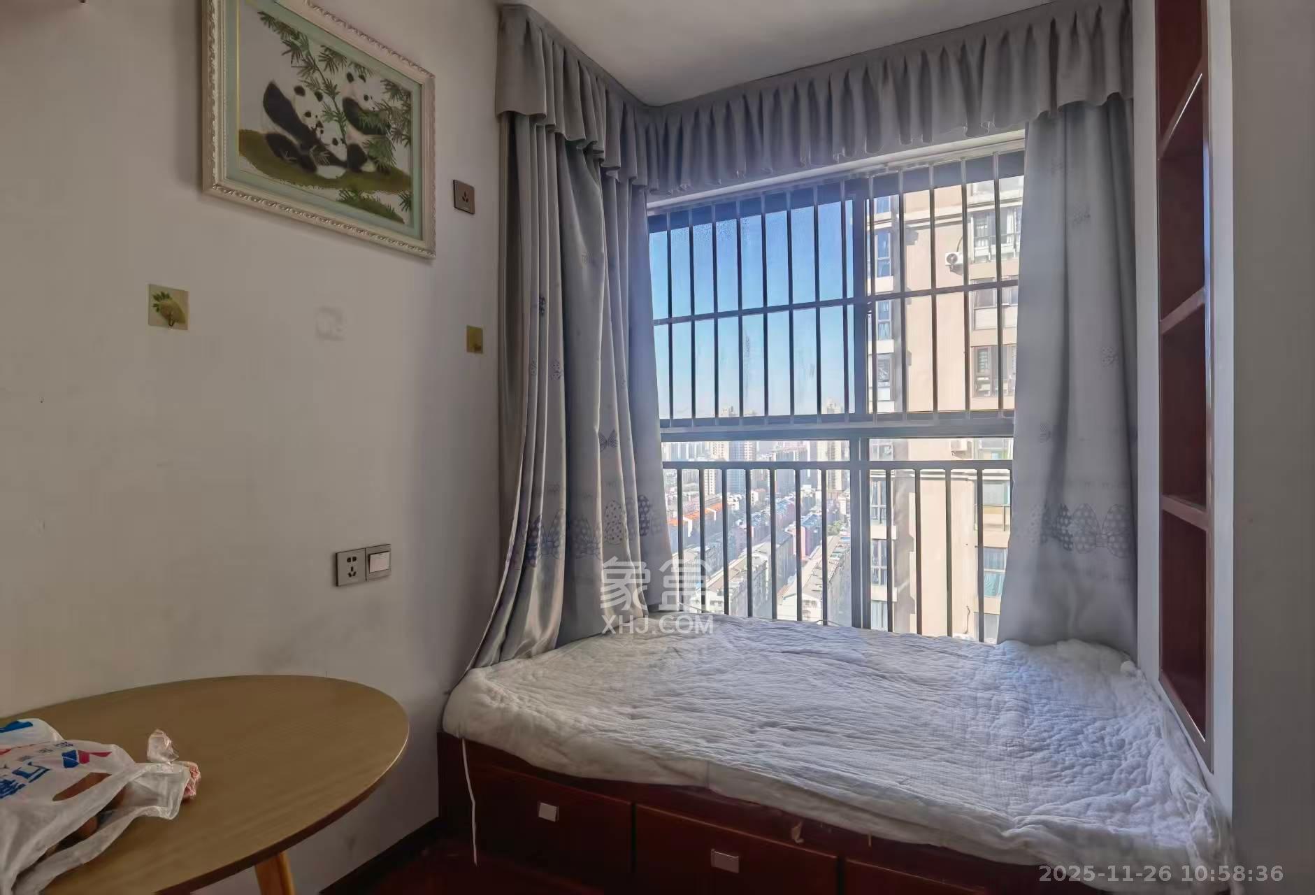 海洋半岛(月珑湾) 3室1厅1卫 2200.0元/月 海洋半岛(月珑湾) 3室1厅1卫 2200.0元/月室内图