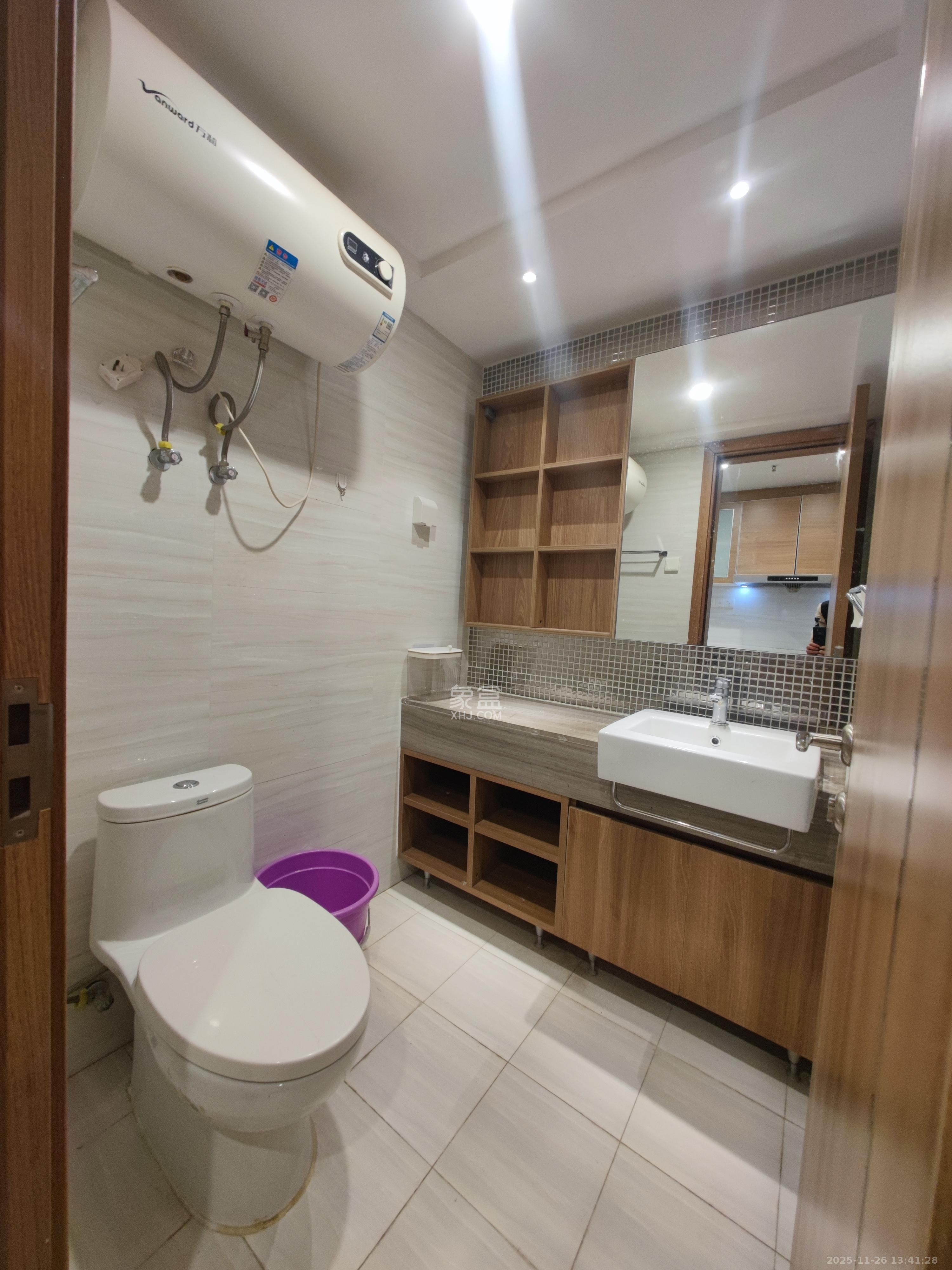 恒大翡翠华庭 1室1厅1卫 1200.0元/月 恒大翡翠华庭 1室1厅1卫 1200.0元/月室内图