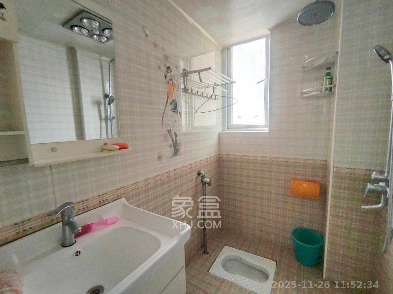 泊爱蓝湾 2室1厅1卫 2400.0元/月 泊爱蓝湾 2室1厅1卫 2400.0元/月室内图