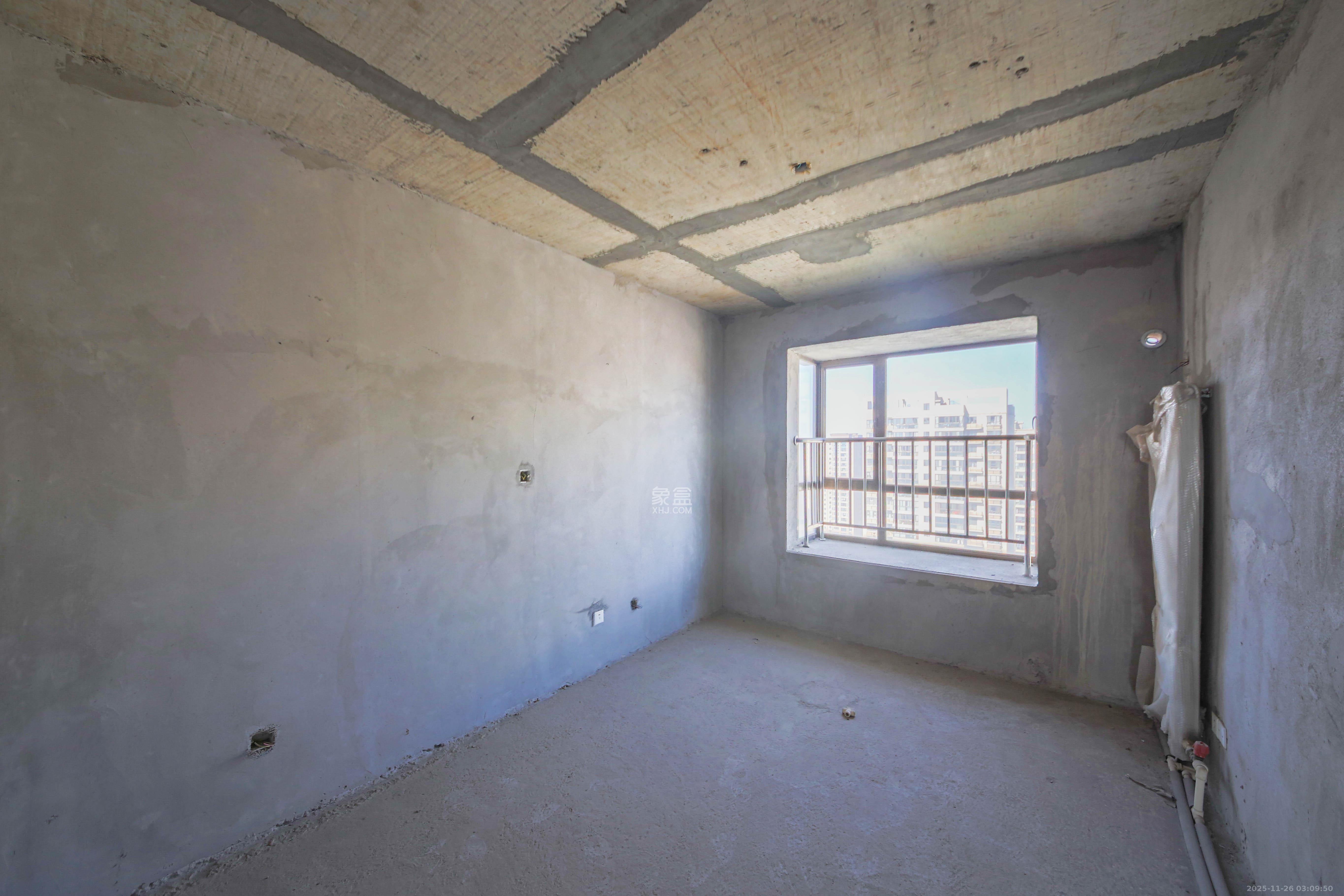 和馨佳园  4室2厅2卫    150.0万卧室