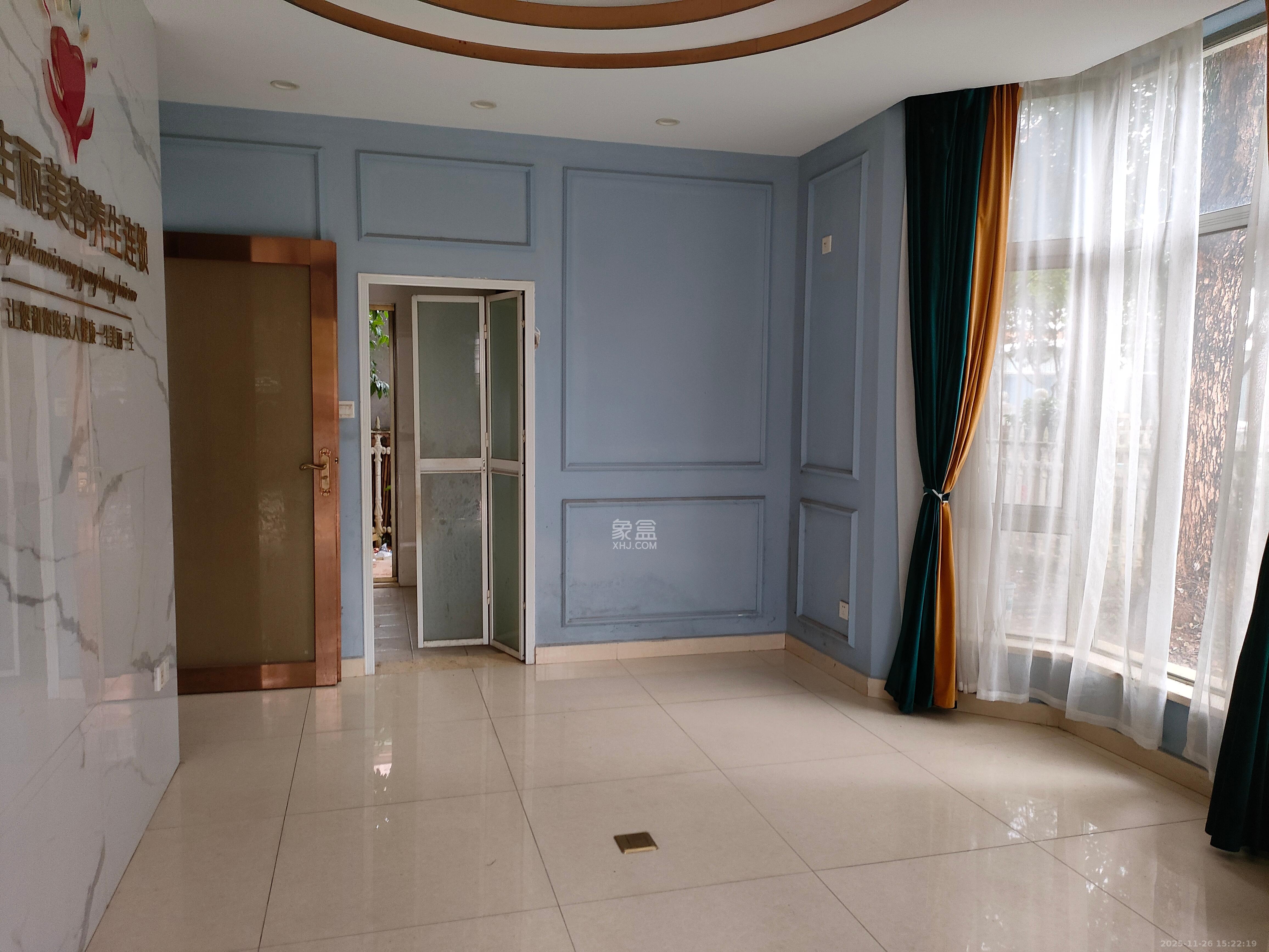 碧桂园威尼斯城 5室2厅3卫 5800.0元/月 碧桂园威尼斯城 5室2厅3卫 5800.0元/月室内图