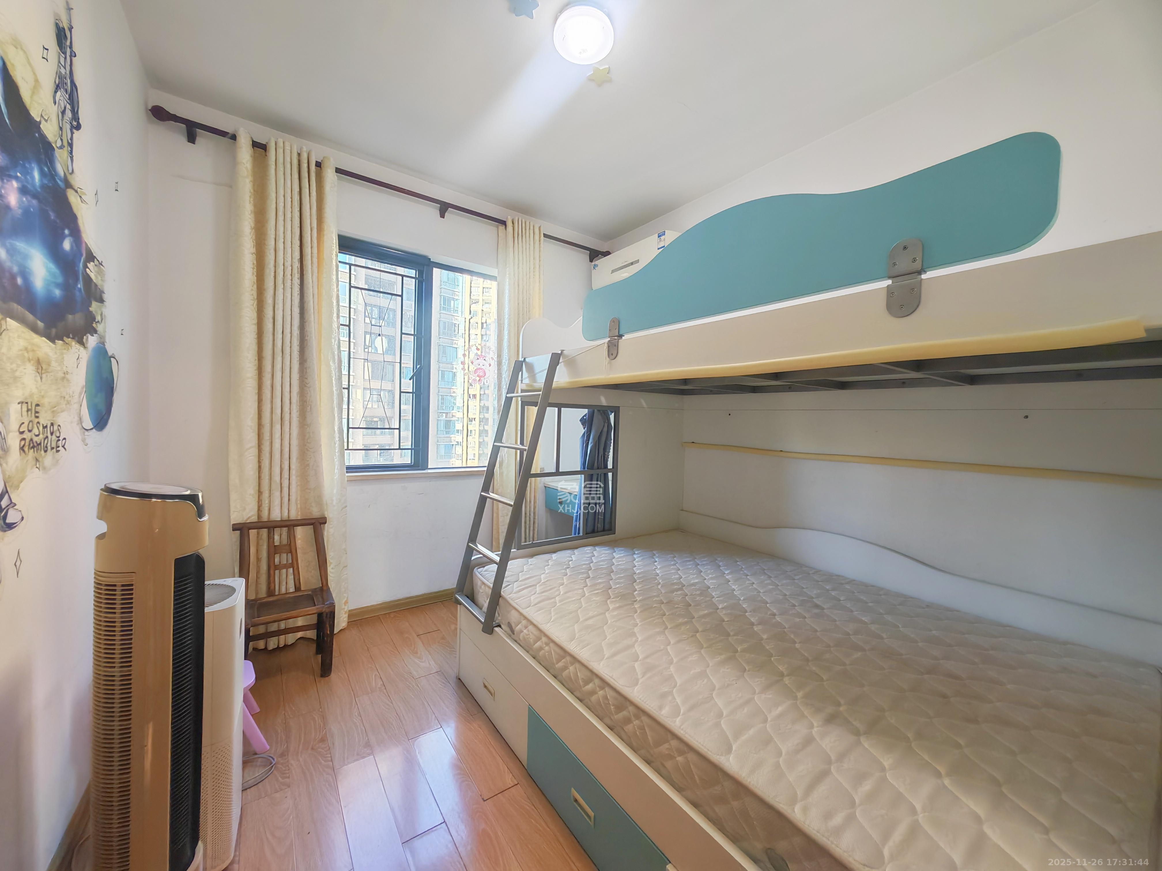 湘府9号  3室2厅2卫    2700.0元/月室内图