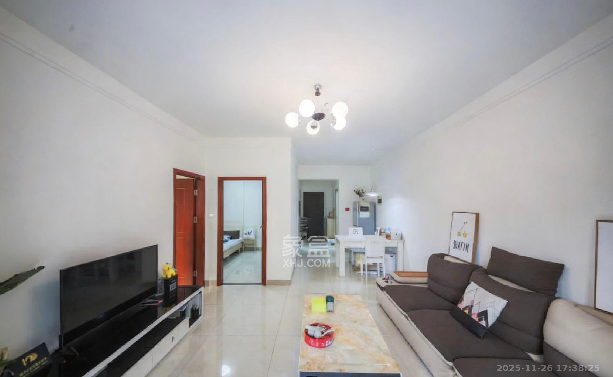 中南红领邦（红星嘉和苑）  1室2厅1卫    2500.0元/月室内图