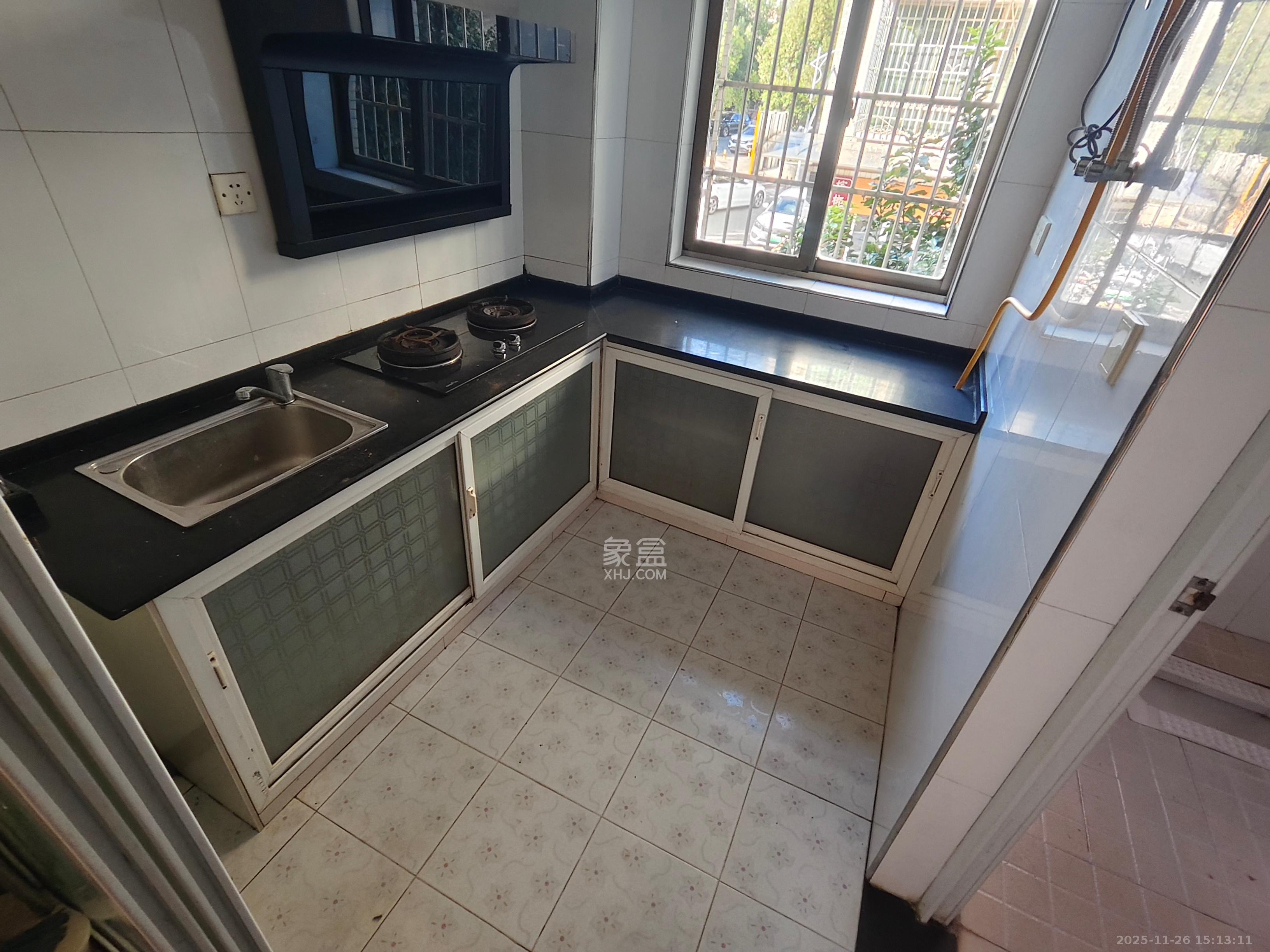 金桂小区一期 3室1厅1卫 1800.0元/月 金桂小区一期 3室1厅1卫 1800.0元/月室内图