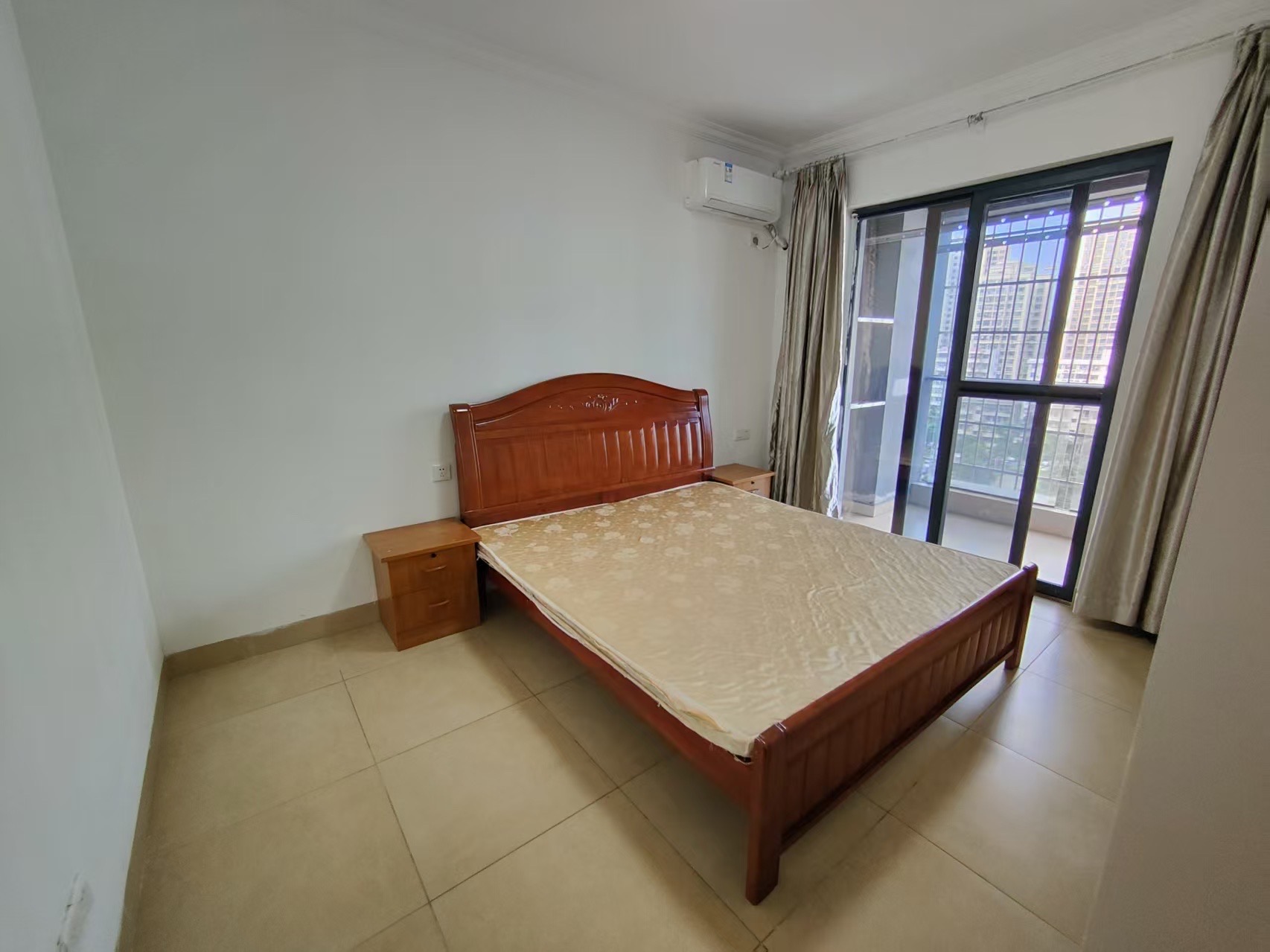 水晶城 1室0厅0卫 2400.0元/月 水晶城 1室0厅0卫 2400.0元/月室内图