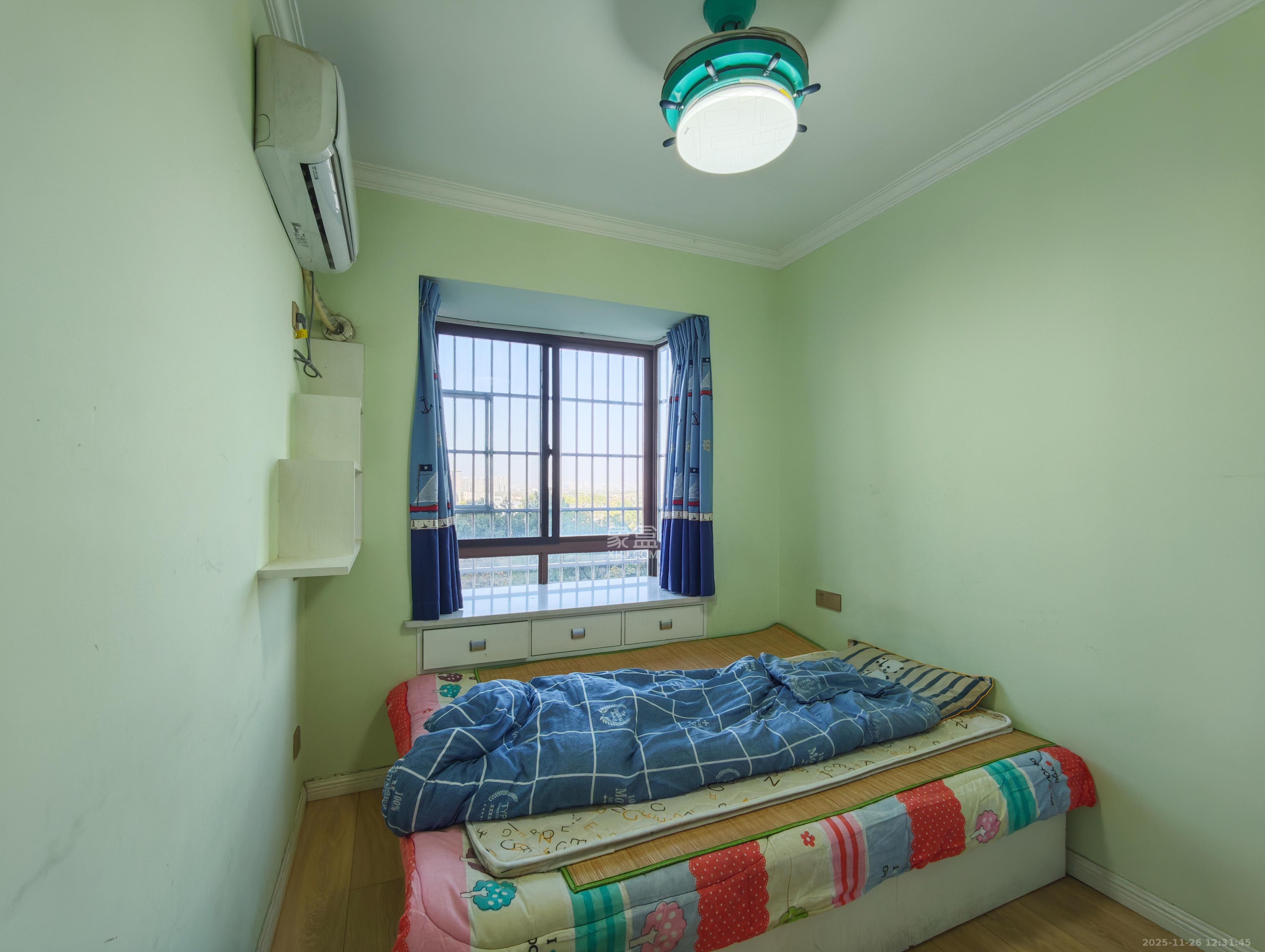 新城景苑 4室2厅1卫 63.8万 新城景苑 4室2厅1卫 63.8万卧室