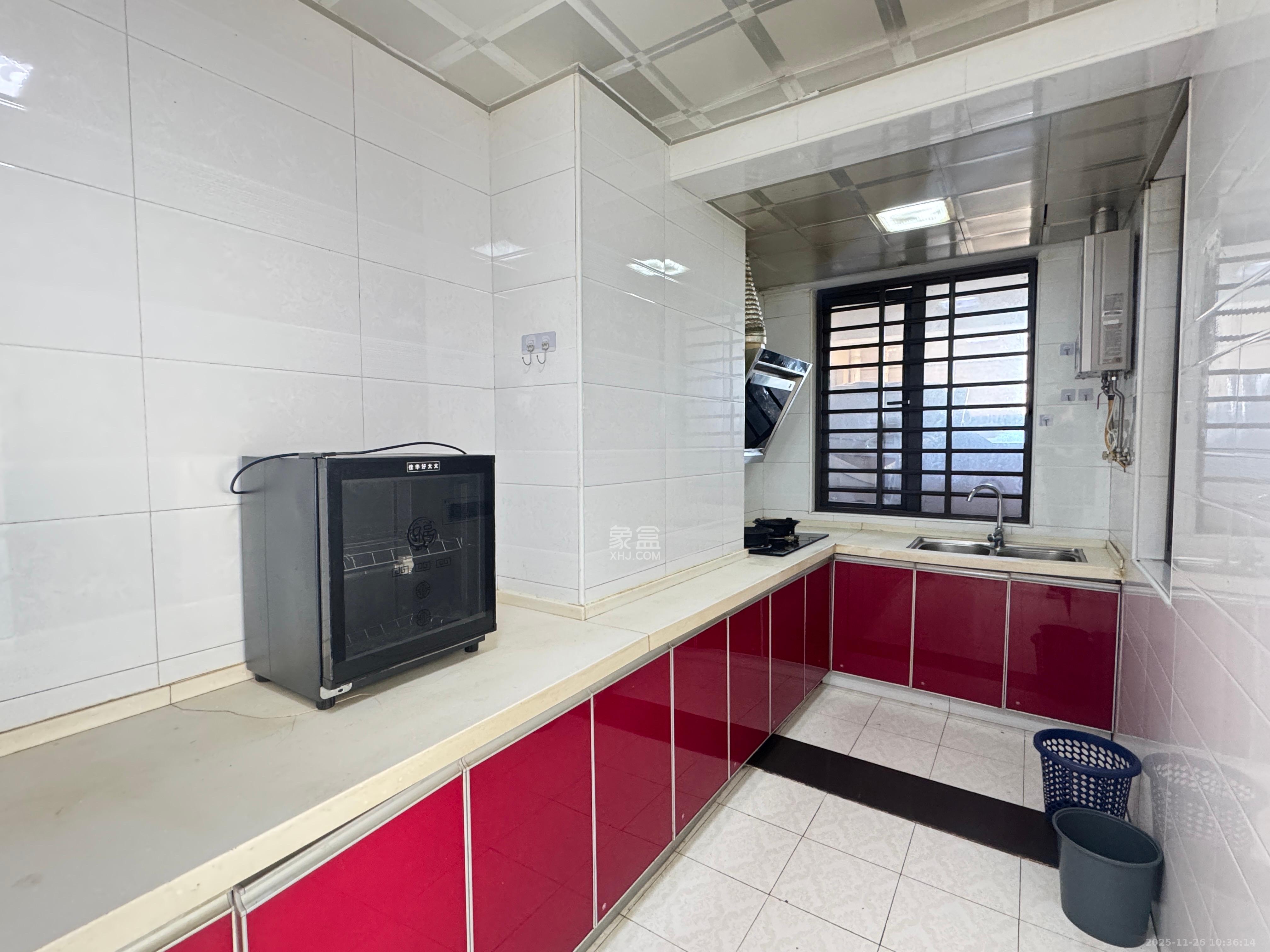 达美D6区  3室2厅1卫    2800.0元/月室内图