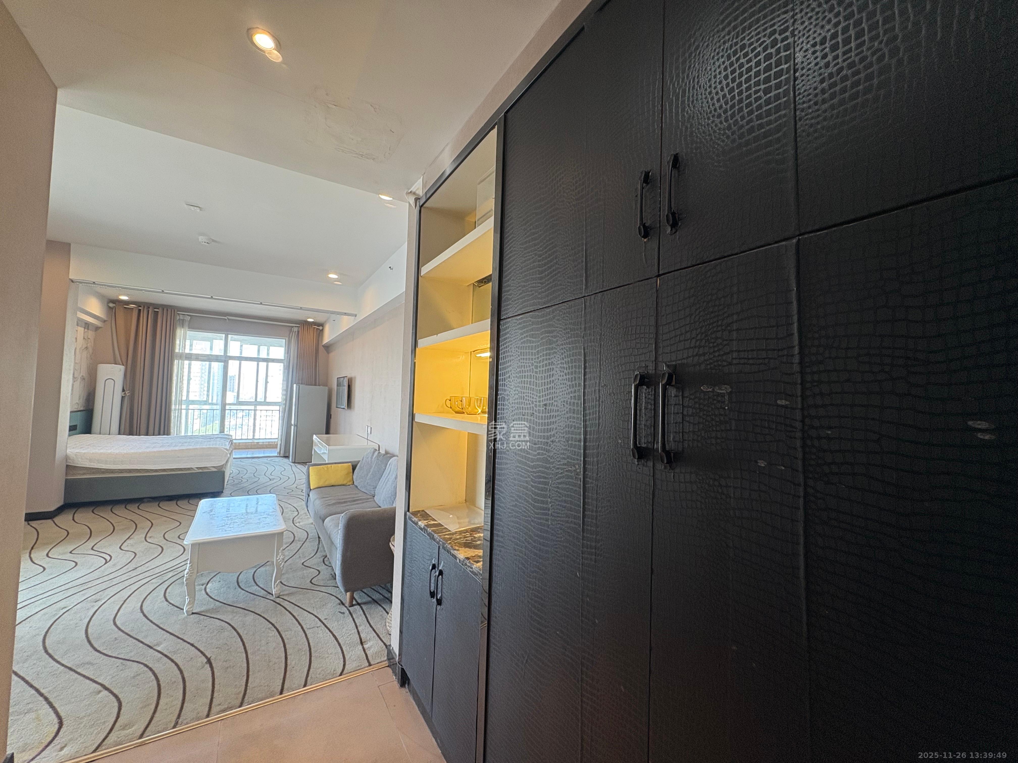 天心华庭 1室1厅1卫 1800.0元/月 天心华庭 1室1厅1卫 1800.0元/月室内图