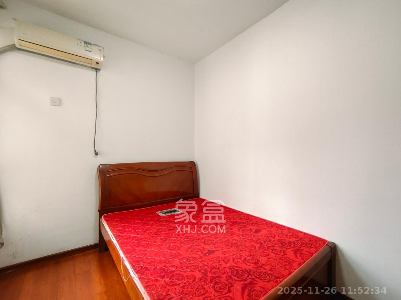 泊爱蓝湾 2室1厅1卫 2400.0元/月 泊爱蓝湾 2室1厅1卫 2400.0元/月室内图