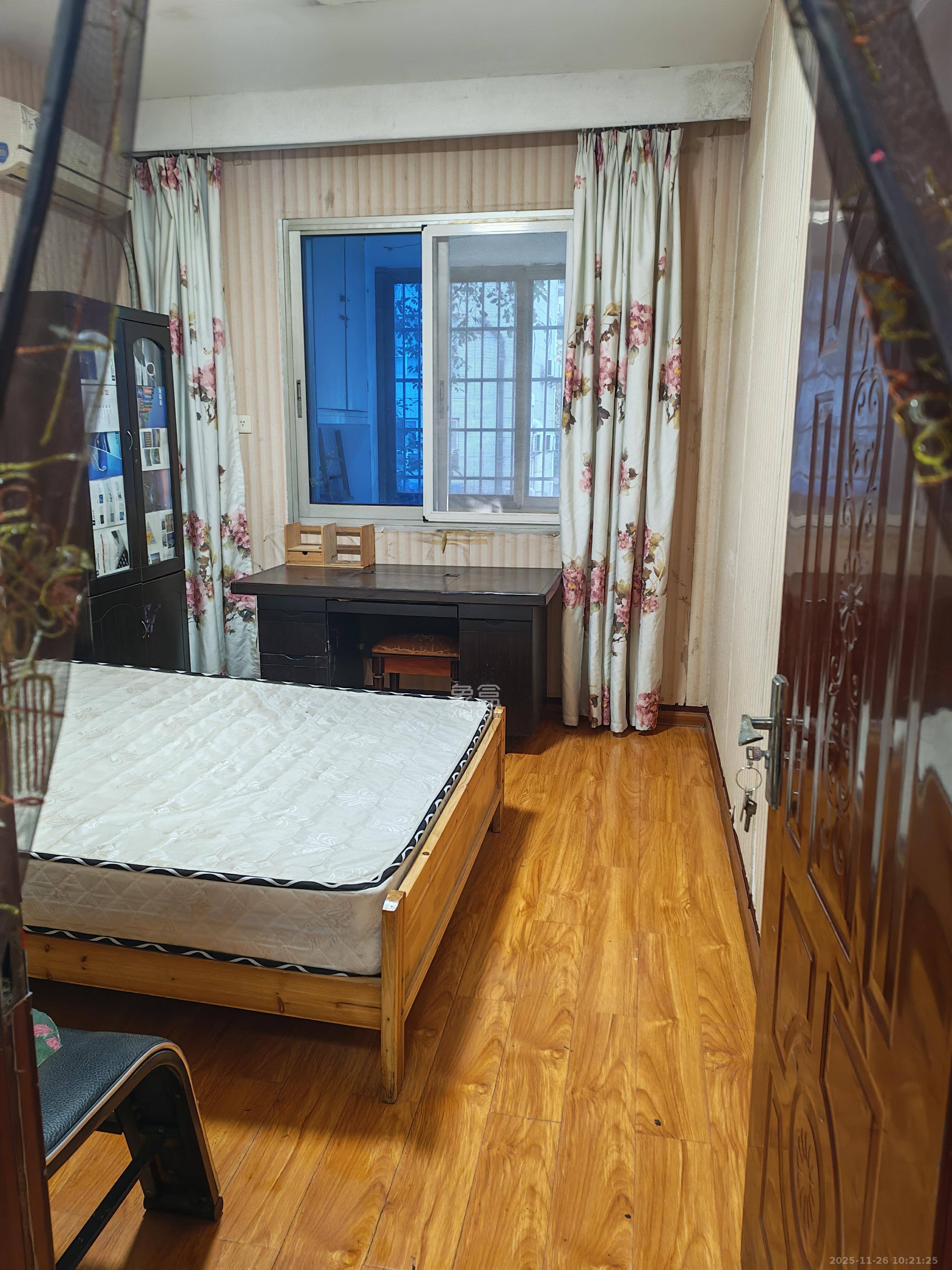 省农办火星宿舍 3室2厅1卫 2000.0元/月 省农办火星宿舍 3室2厅1卫 2000.0元/月室内图