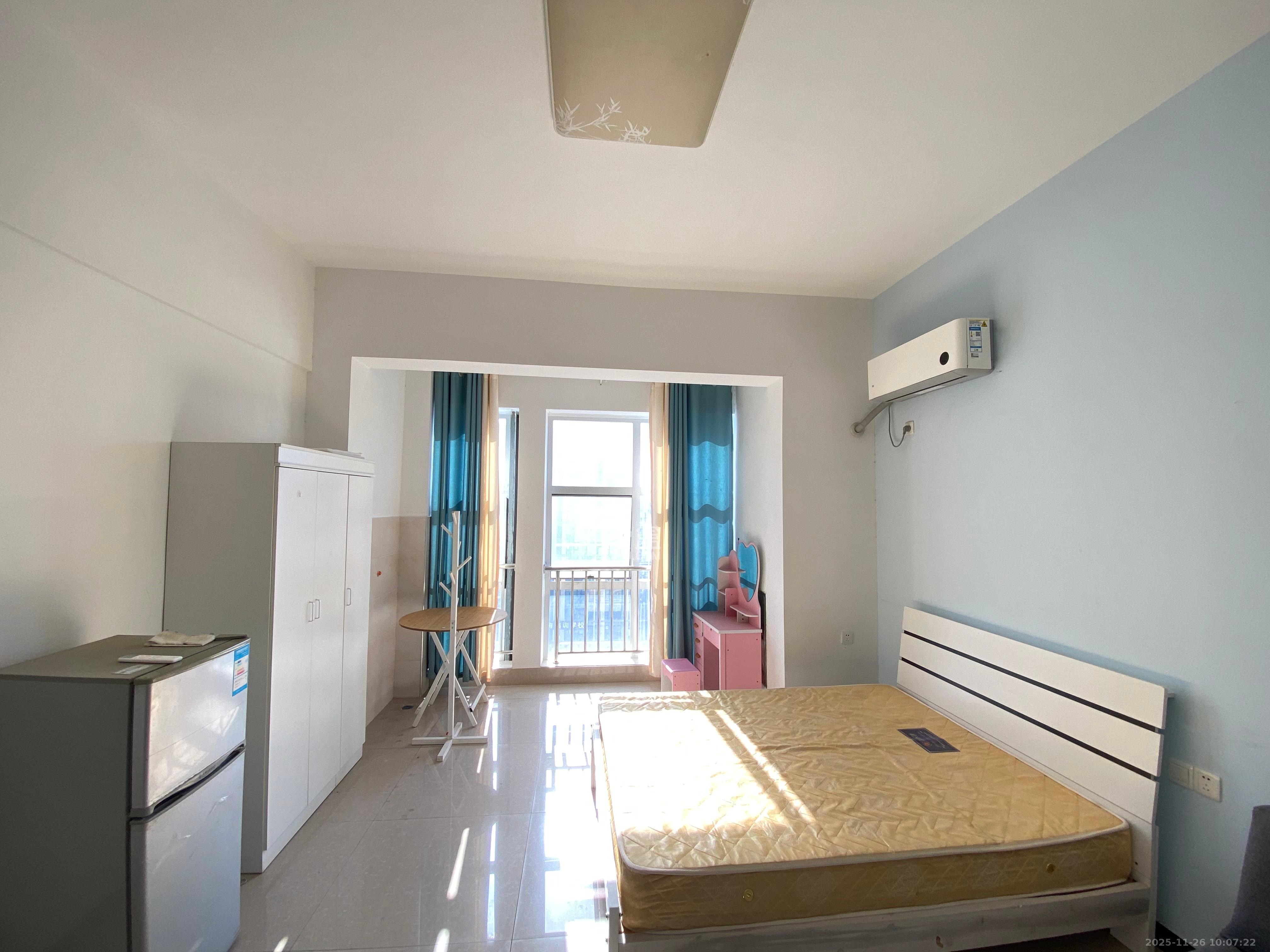 恒泰广场 1室1厅1卫 1300.0元/月 恒泰广场 1室1厅1卫 1300.0元/月室内图