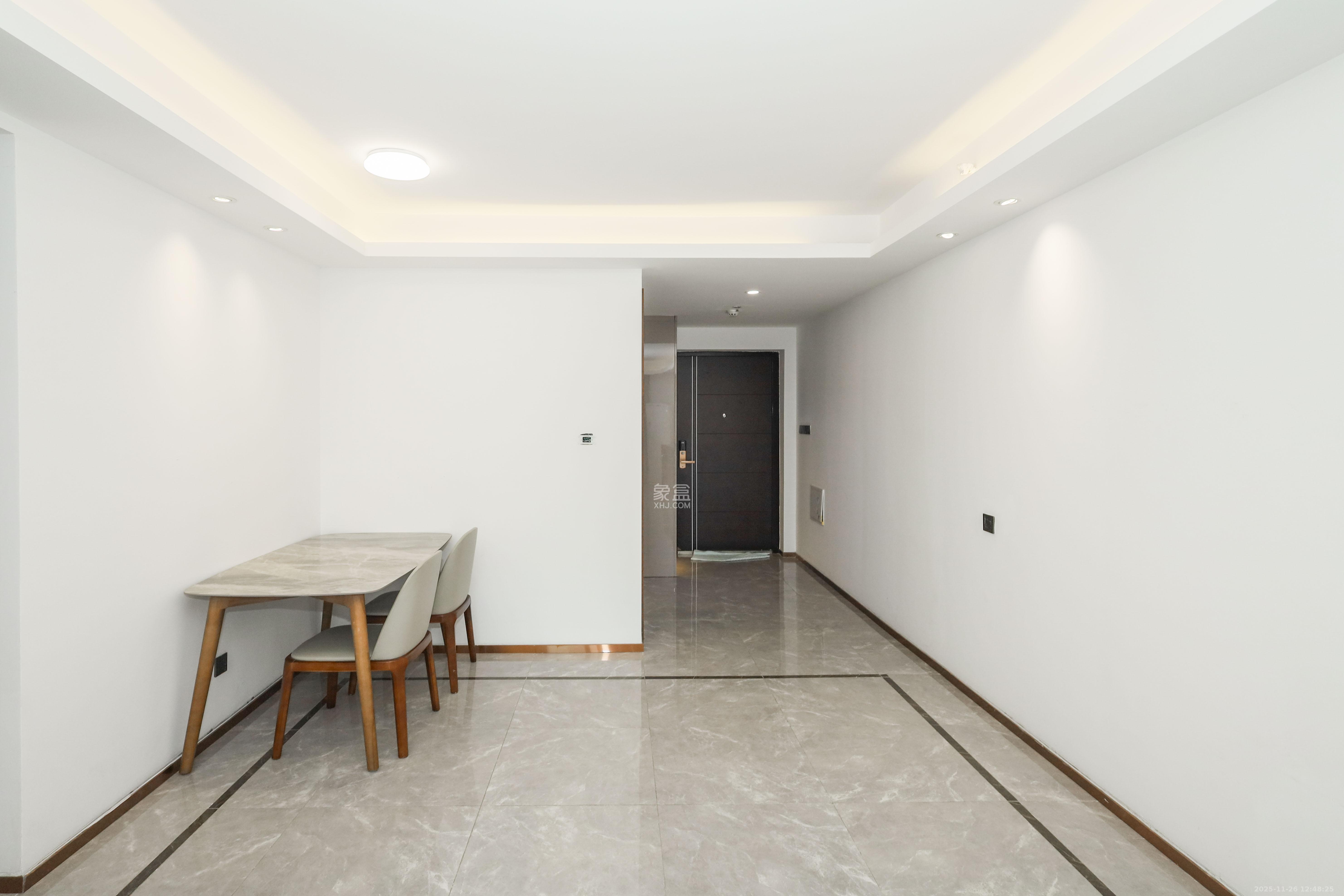 梅溪悦章 3室1厅2卫 140.0万 梅溪悦章 3室1厅2卫 140.0万客厅