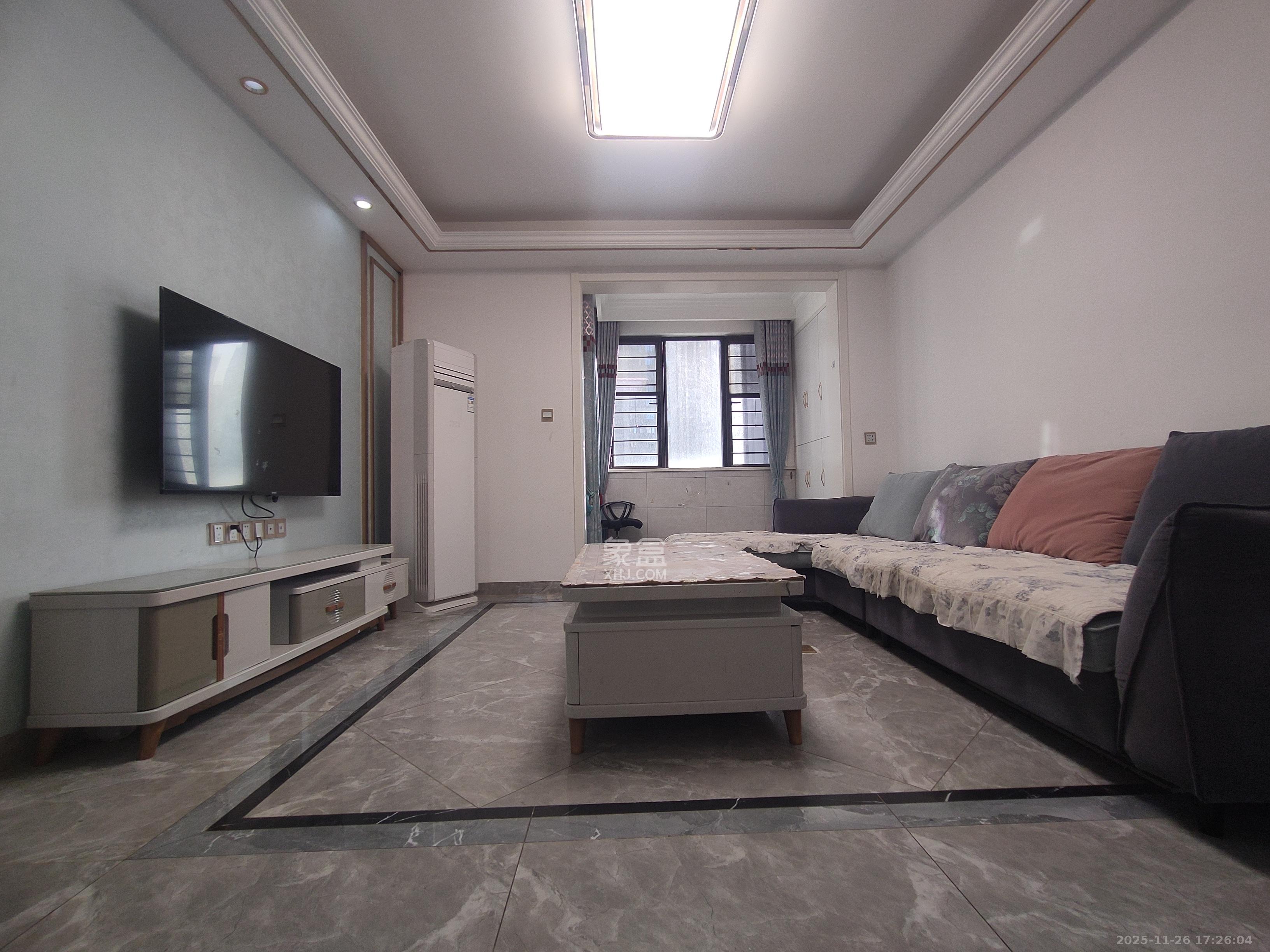 中国铁建梅溪青秀二期  4室2厅2卫    3000.0元/月