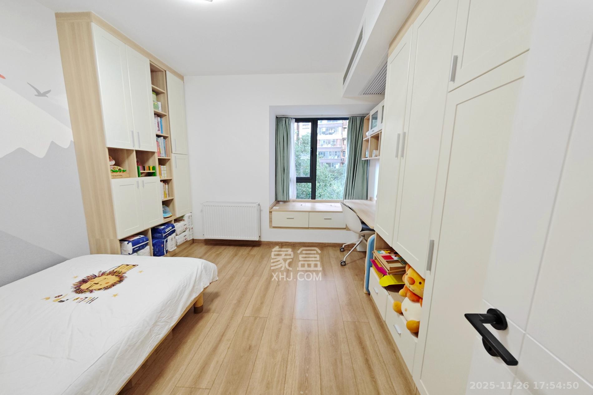 建发中央悦府 4室2厅2卫 189.0万 建发中央悦府 4室2厅2卫 189.0万卧室