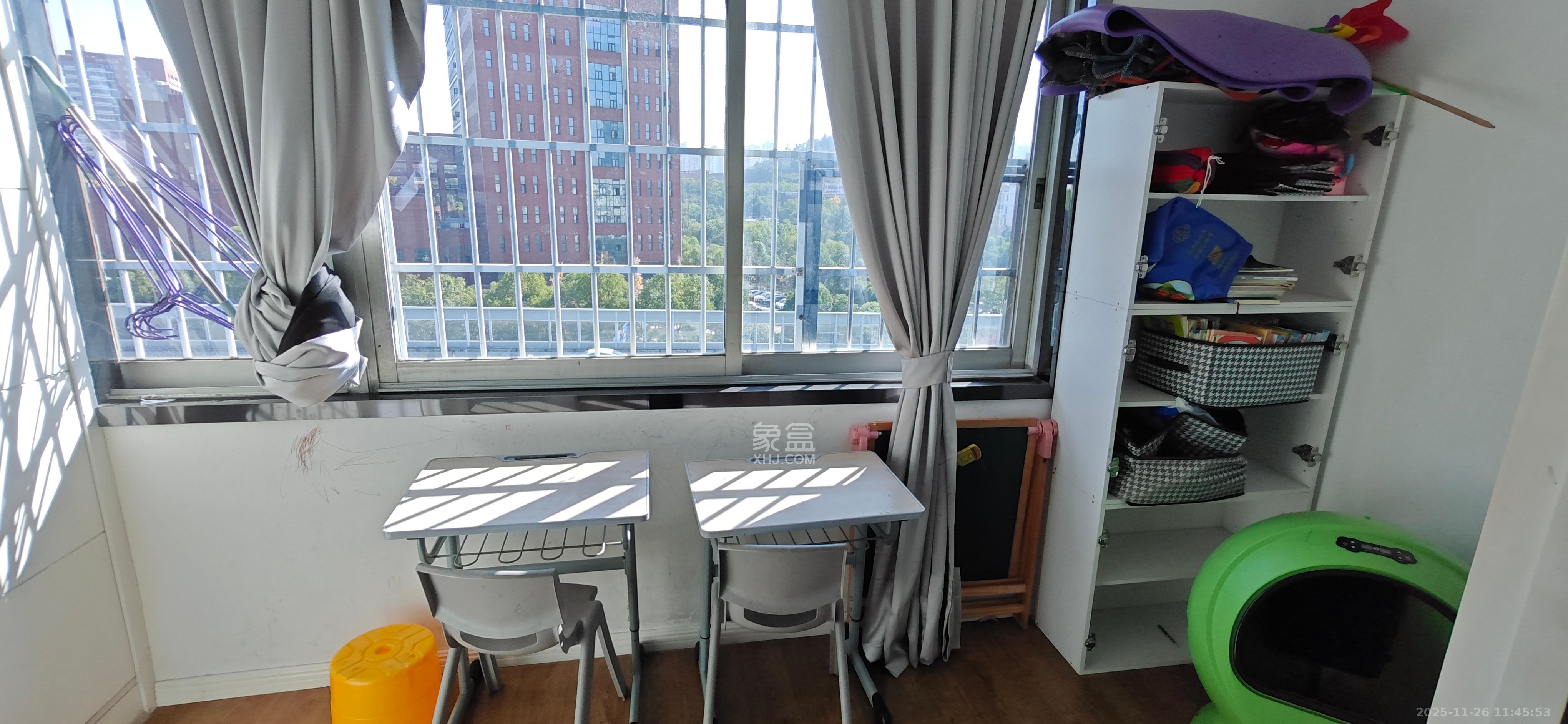 湘华公寓 2室2厅1卫 1800.0元/月 湘华公寓 2室2厅1卫 1800.0元/月室内图