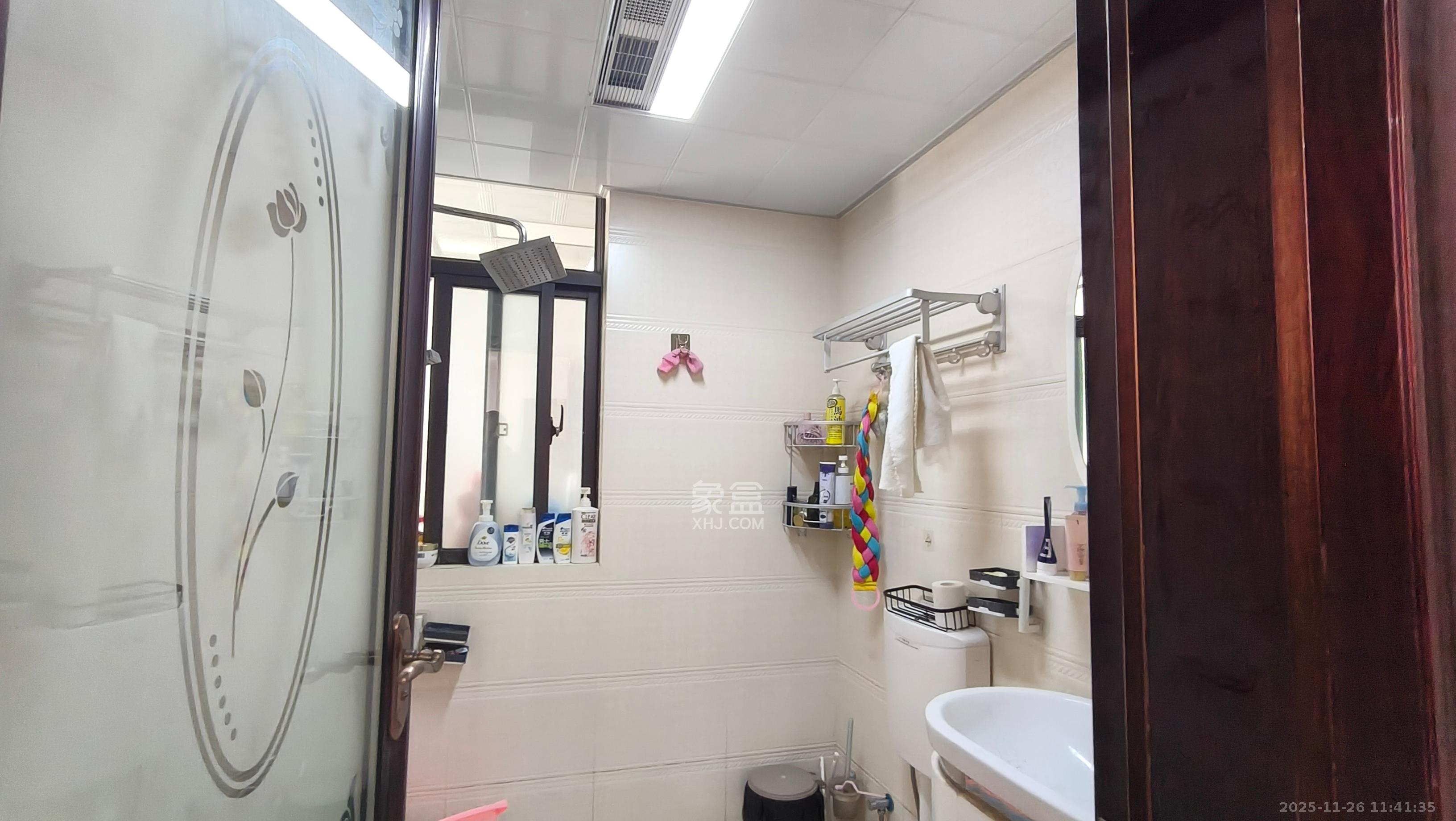 阳光丽城一期  3室2厅1卫    2600.0元/月室内图