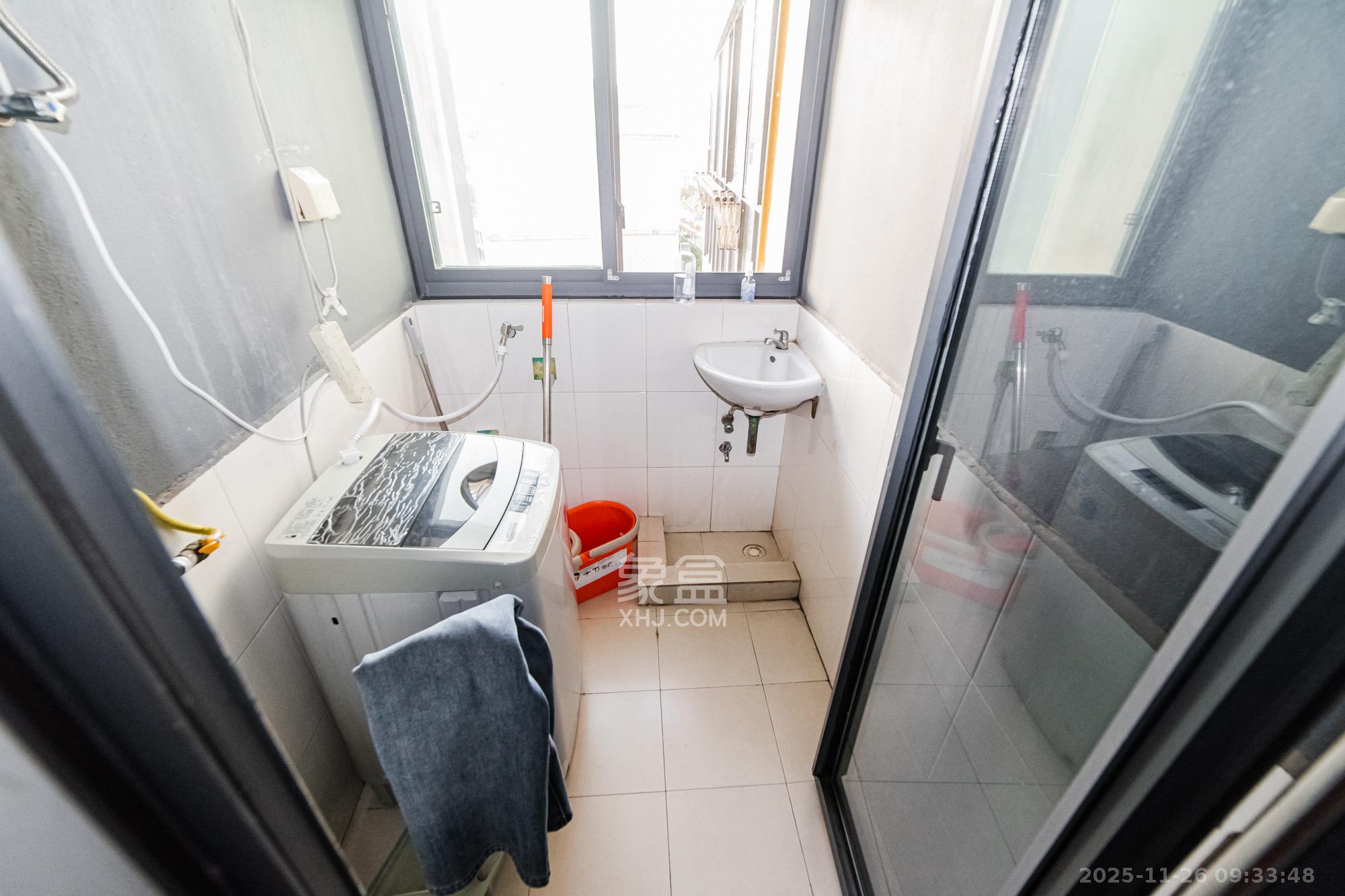 珠江花城二期扶水岸 2室2厅1卫 2300.0元/月 珠江花城二期扶水岸 2室2厅1卫 2300.0元/月室内图