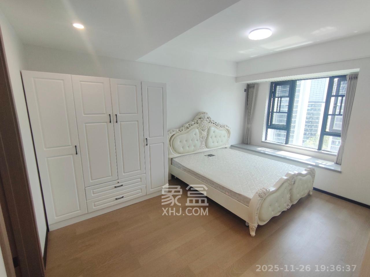 中海麓山境北区  4室2厅2卫    3000.0元/月室内图