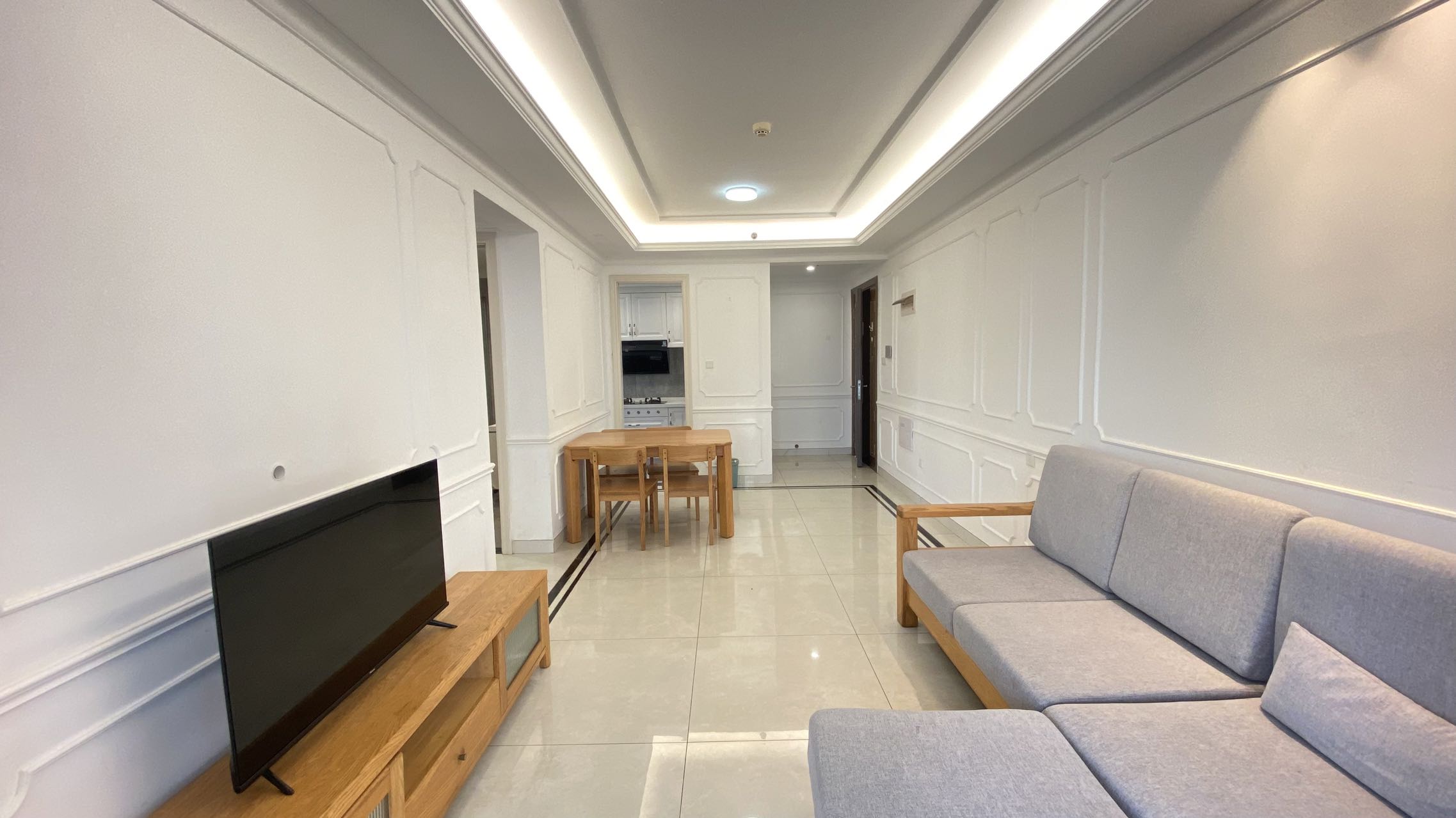 晨晖玺樾  3室2厅1卫    2000.0元/月室内图1