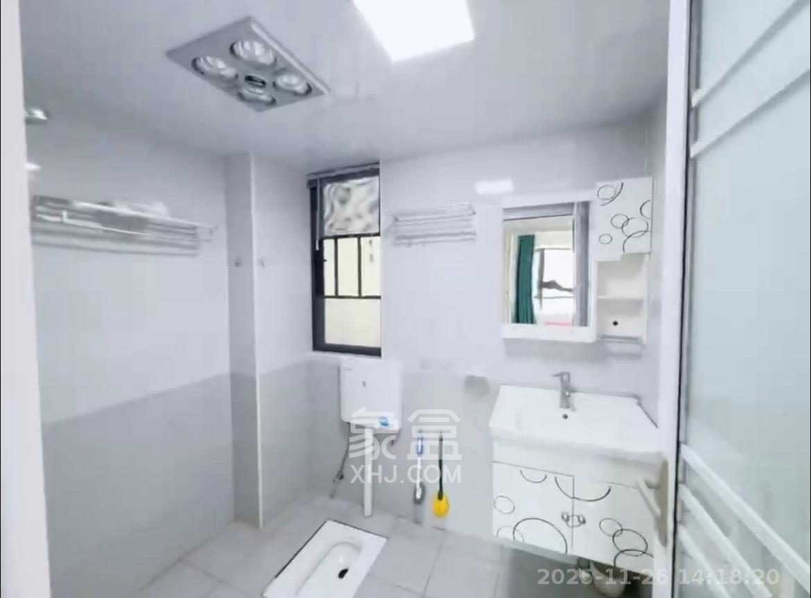 光明E城  3室2厅1卫    2700.0元/月室内图