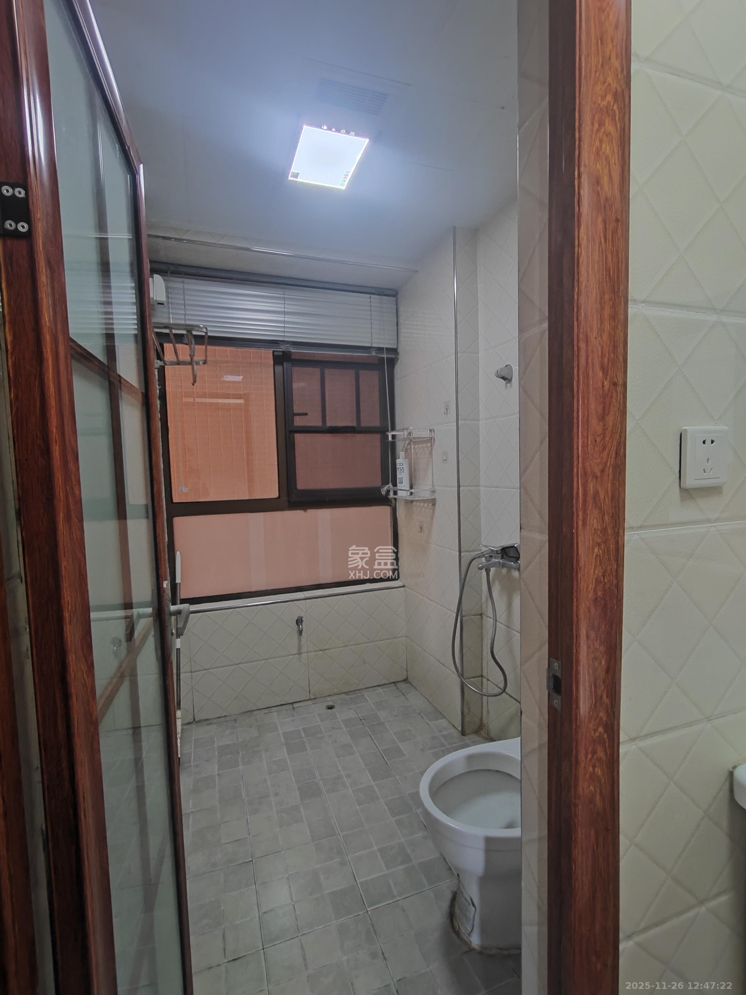 第六都(陆都小区) 1室2厅2卫 3000.0元/月 第六都(陆都小区) 1室2厅2卫 3000.0元/月室内图