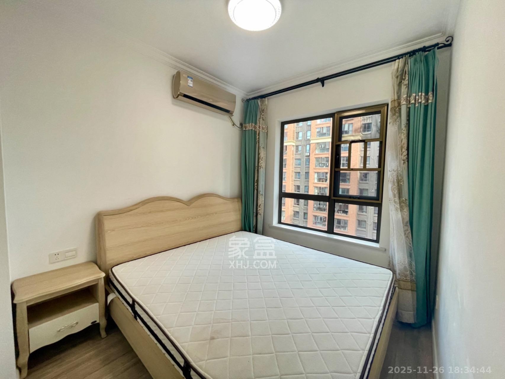 润屋美院  4室2厅2卫    3700.0元/月室内图