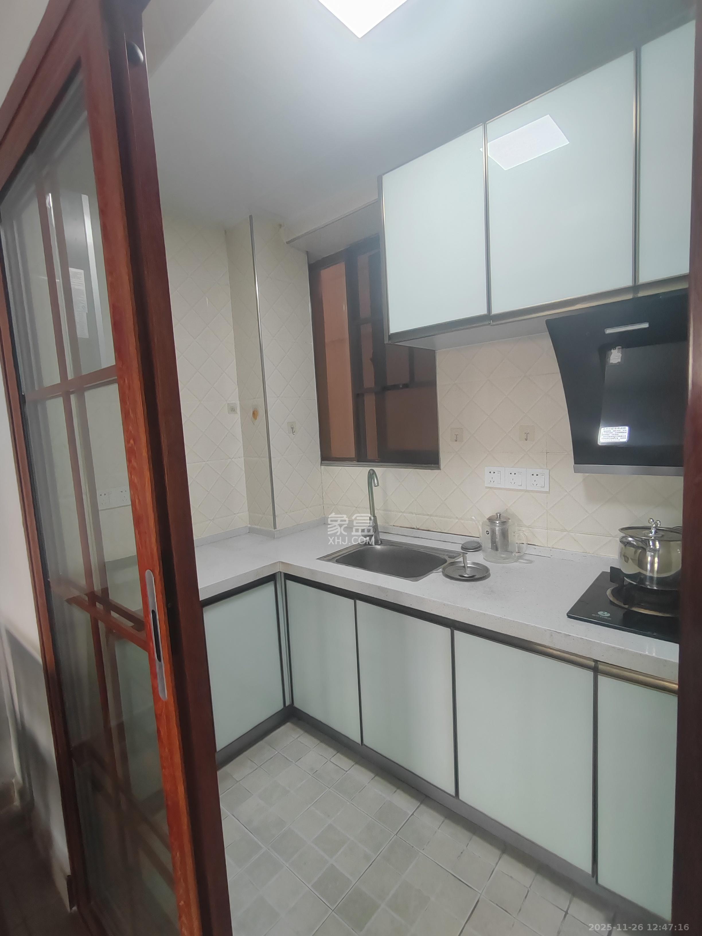 第六都(陆都小区) 1室2厅2卫 3000.0元/月 第六都(陆都小区) 1室2厅2卫 3000.0元/月室内图