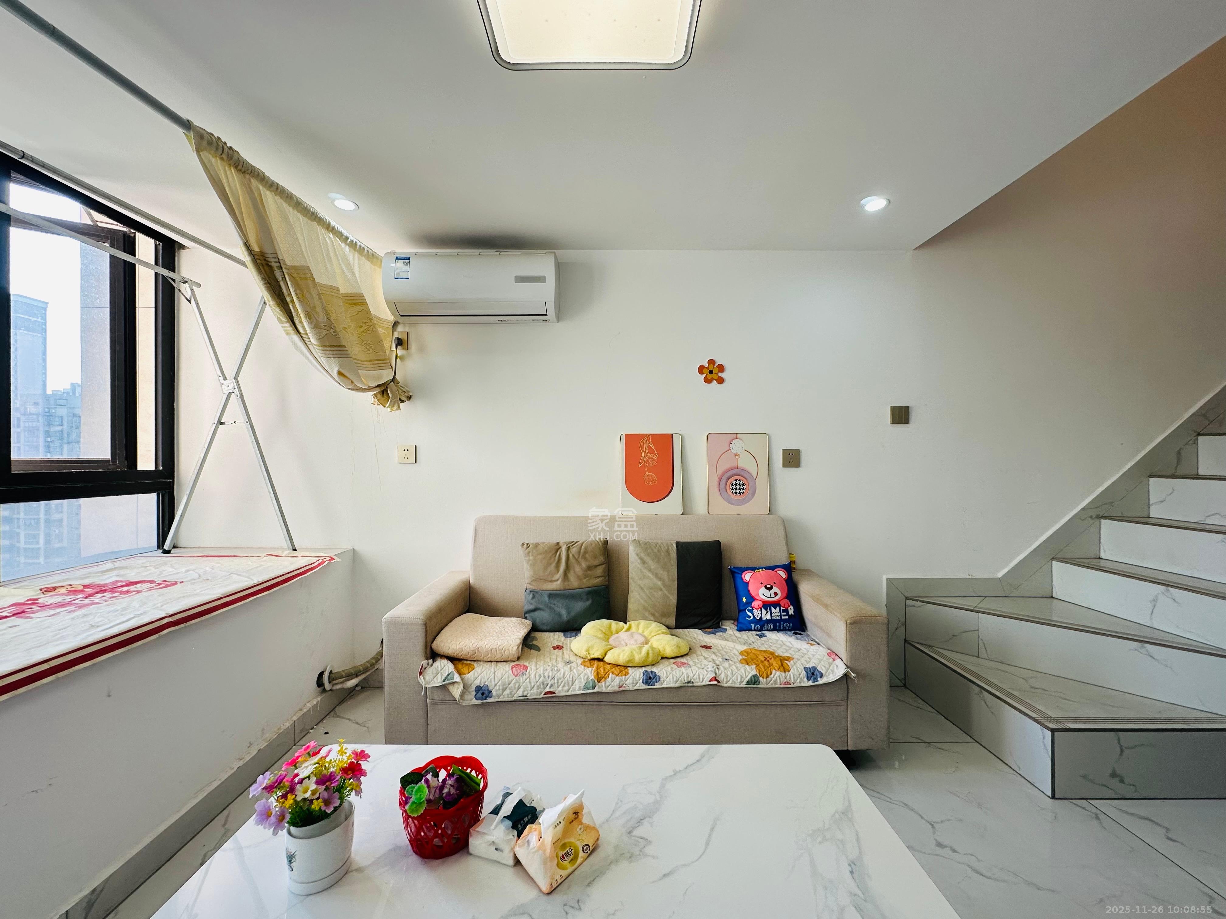 金茂建发泊悦 2室1厅1卫 1900.0元/月 金茂建发泊悦 2室1厅1卫 1900.0元/月室内图