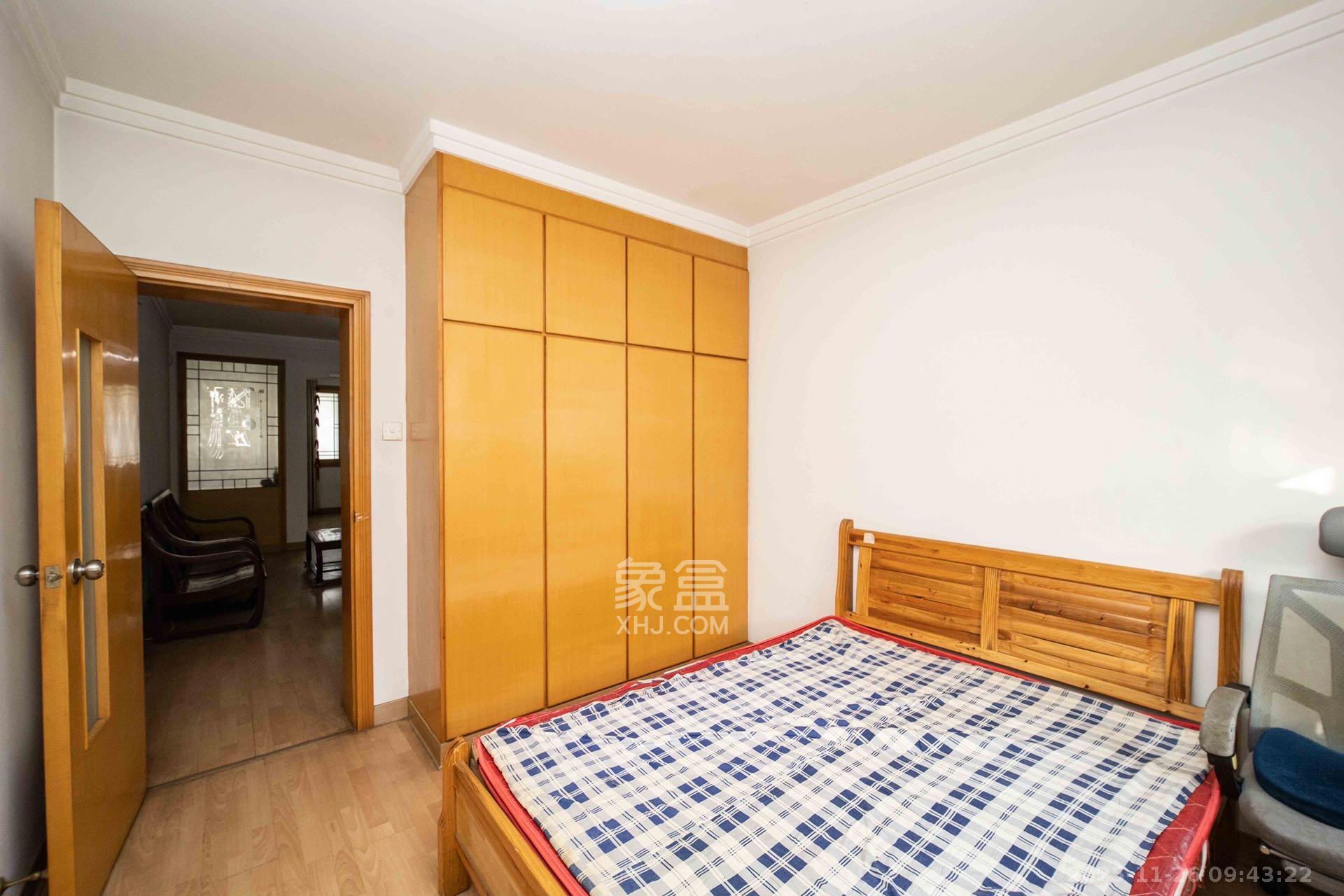 德政园 3室2厅2卫 2000.0元/月 德政园 3室2厅2卫 2000.0元/月室内图