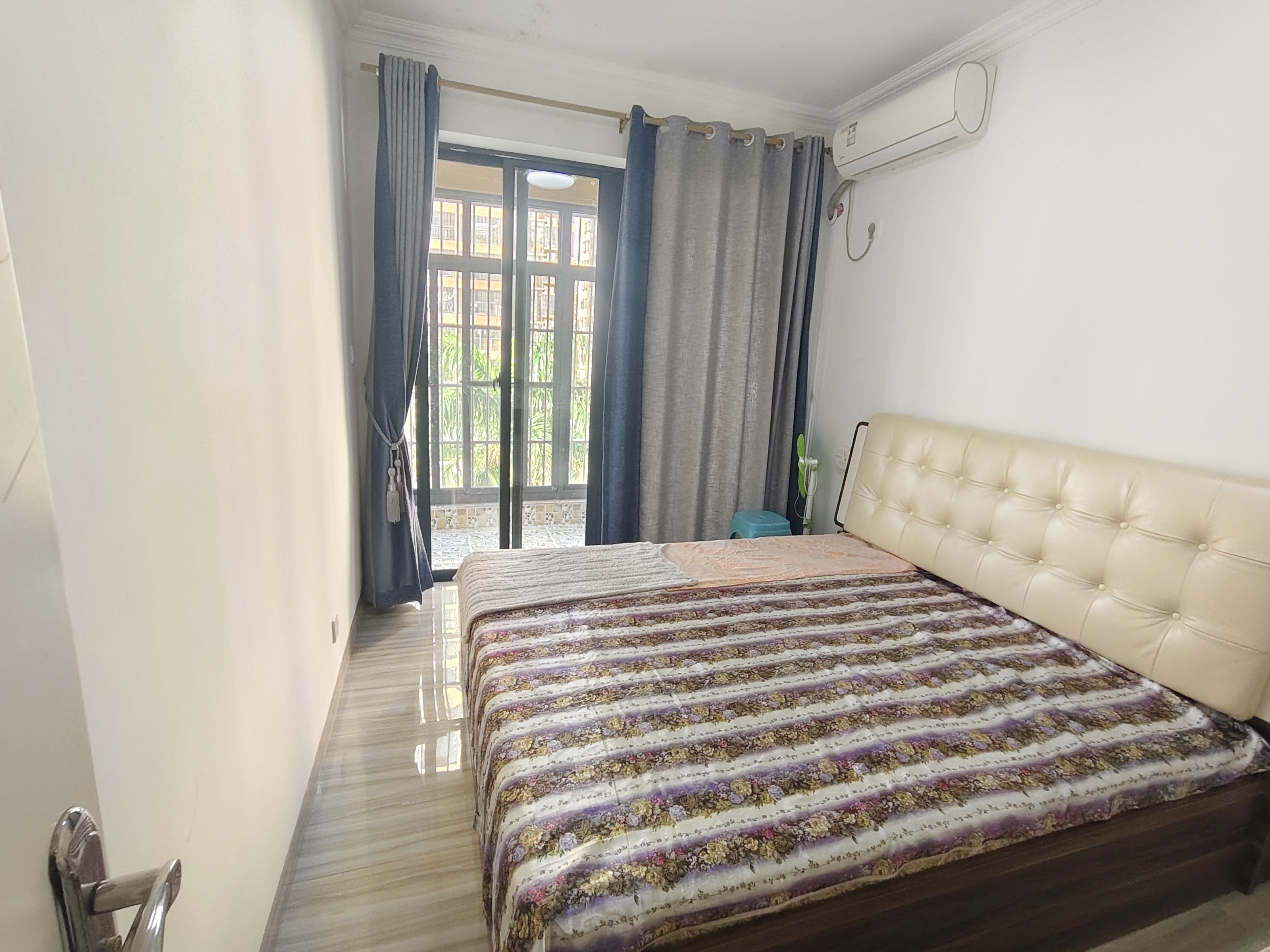 花漾年  2室1厅1卫    2200.0元/月室内图