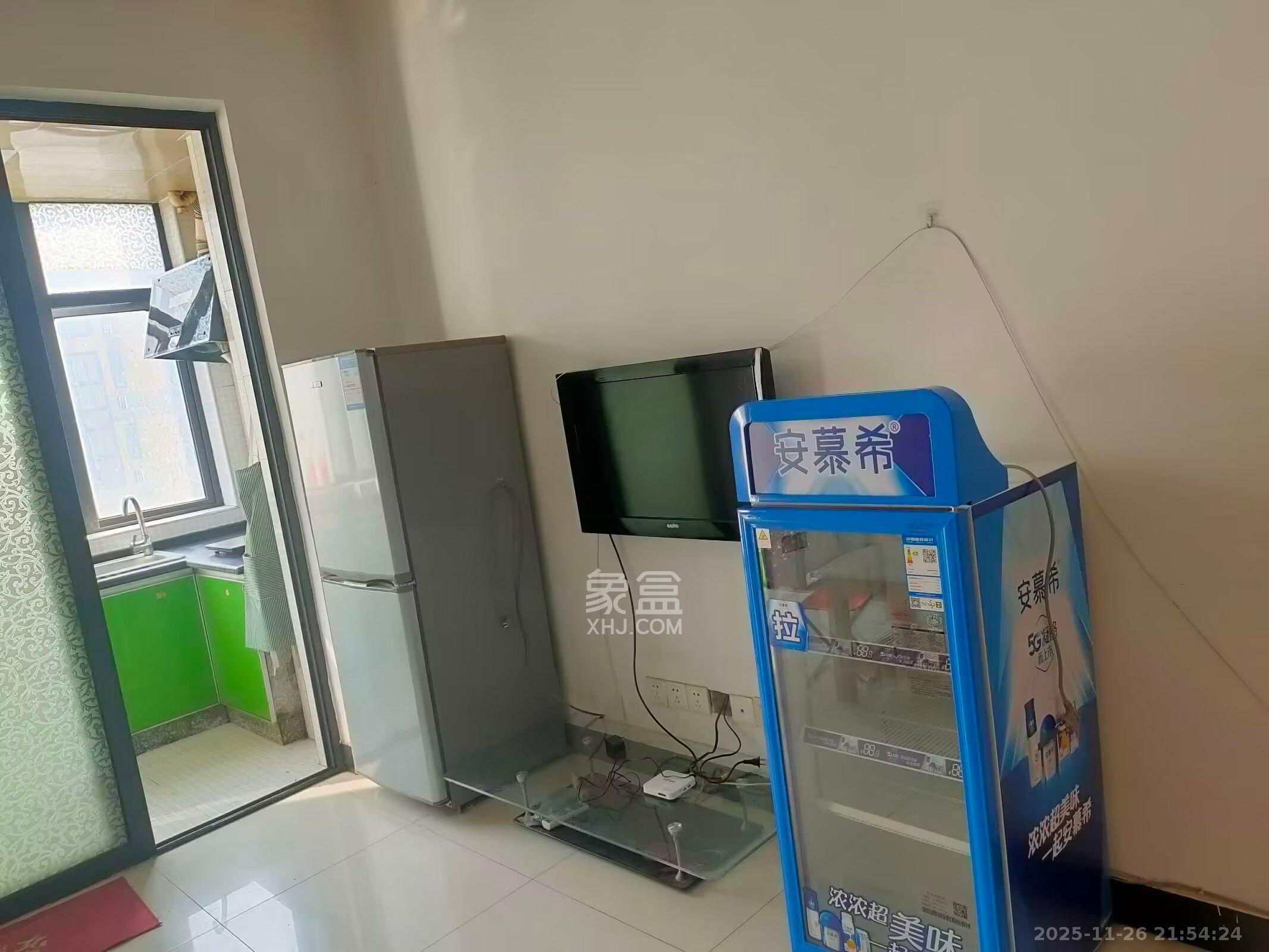 锦湘国际星城三期(锦绣苑) 1室1厅1卫 1500.0元/月 锦湘国际星城三期(锦绣苑) 1室1厅1卫 1500.0元/月室内图