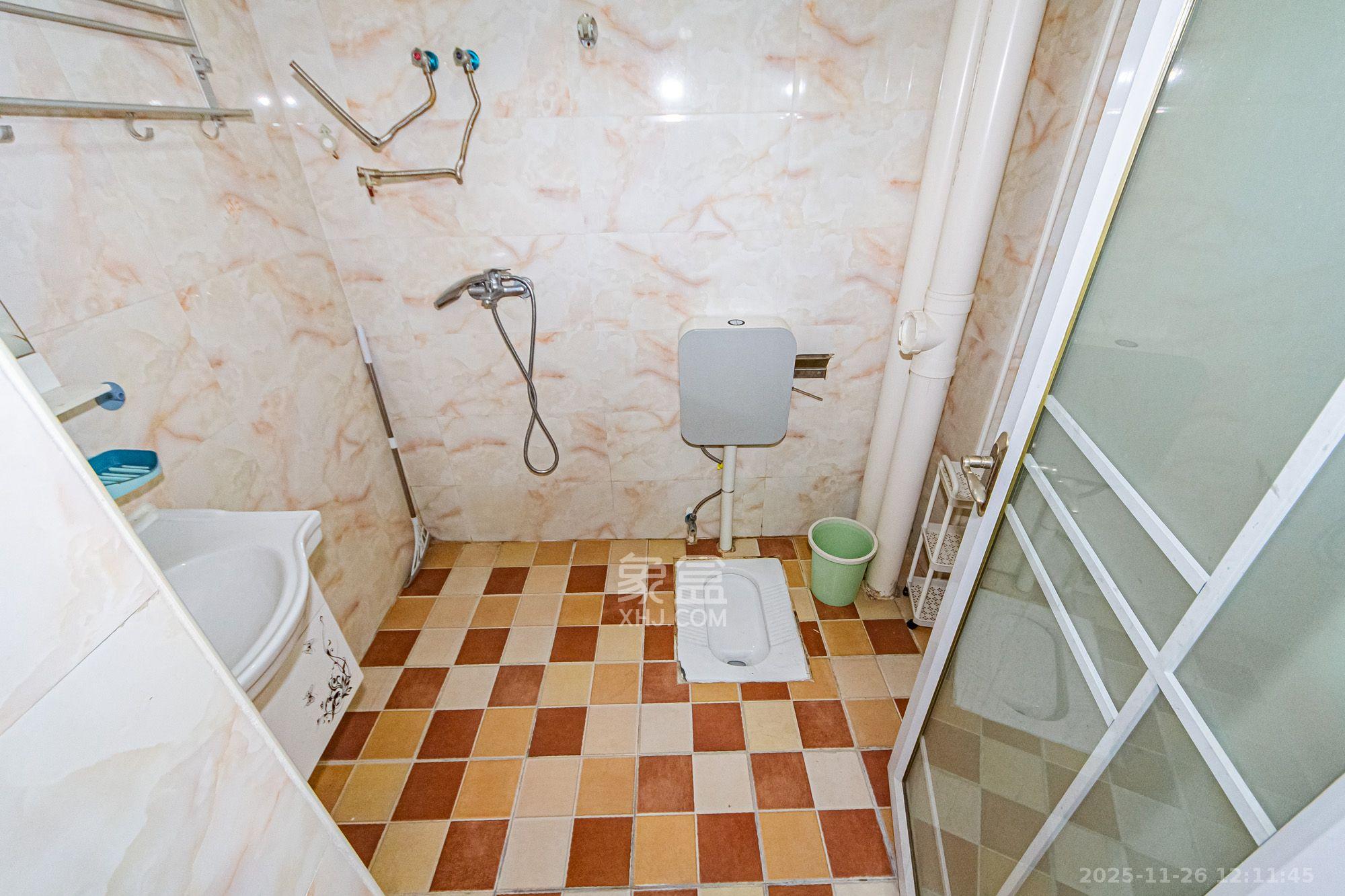 北辰三角洲E4区 1室1厅1卫 1900.0元/月 北辰三角洲E4区 1室1厅1卫 1900.0元/月室内图