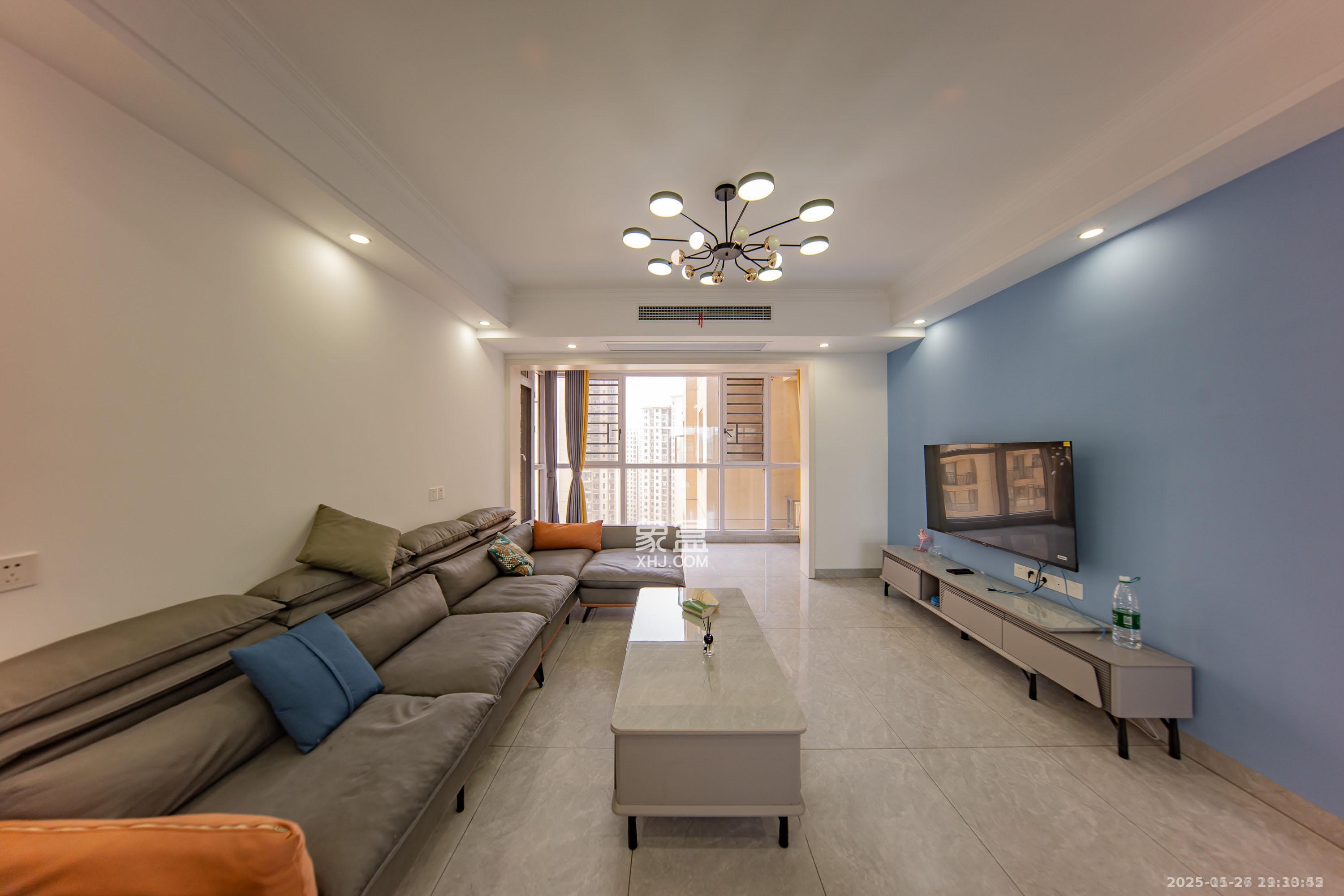 江山帝景哈佛  4室2厅2卫    2700.0元/月