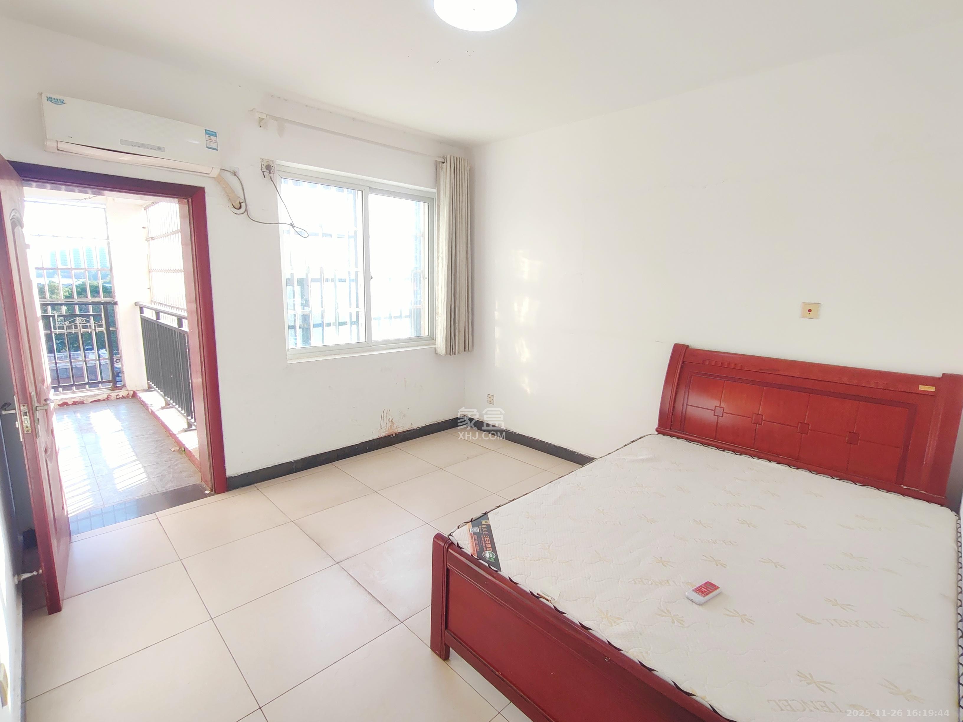 和馨园 4室2厅2卫 2800.0元/月 和馨园 4室2厅2卫 2800.0元/月室内图