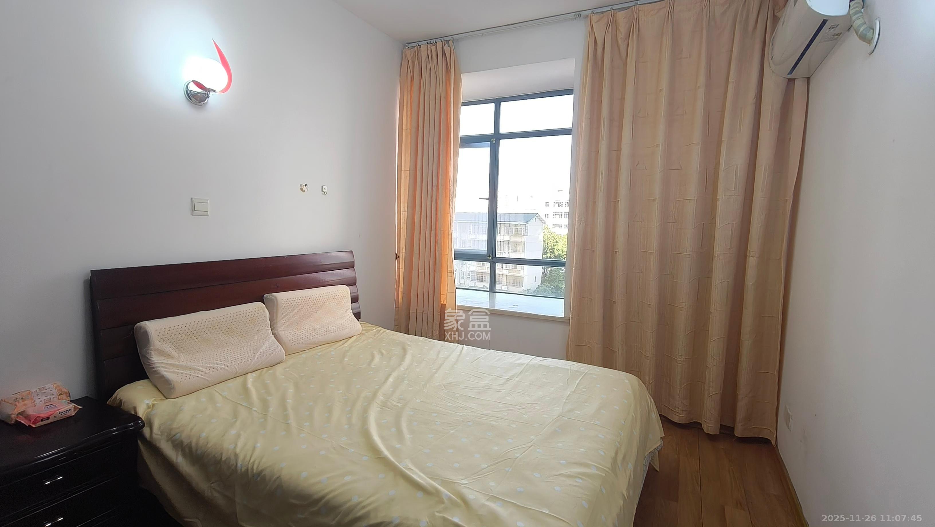 中江国际花城 1室1厅1卫 1500.0元/月 中江国际花城 1室1厅1卫 1500.0元/月室内图