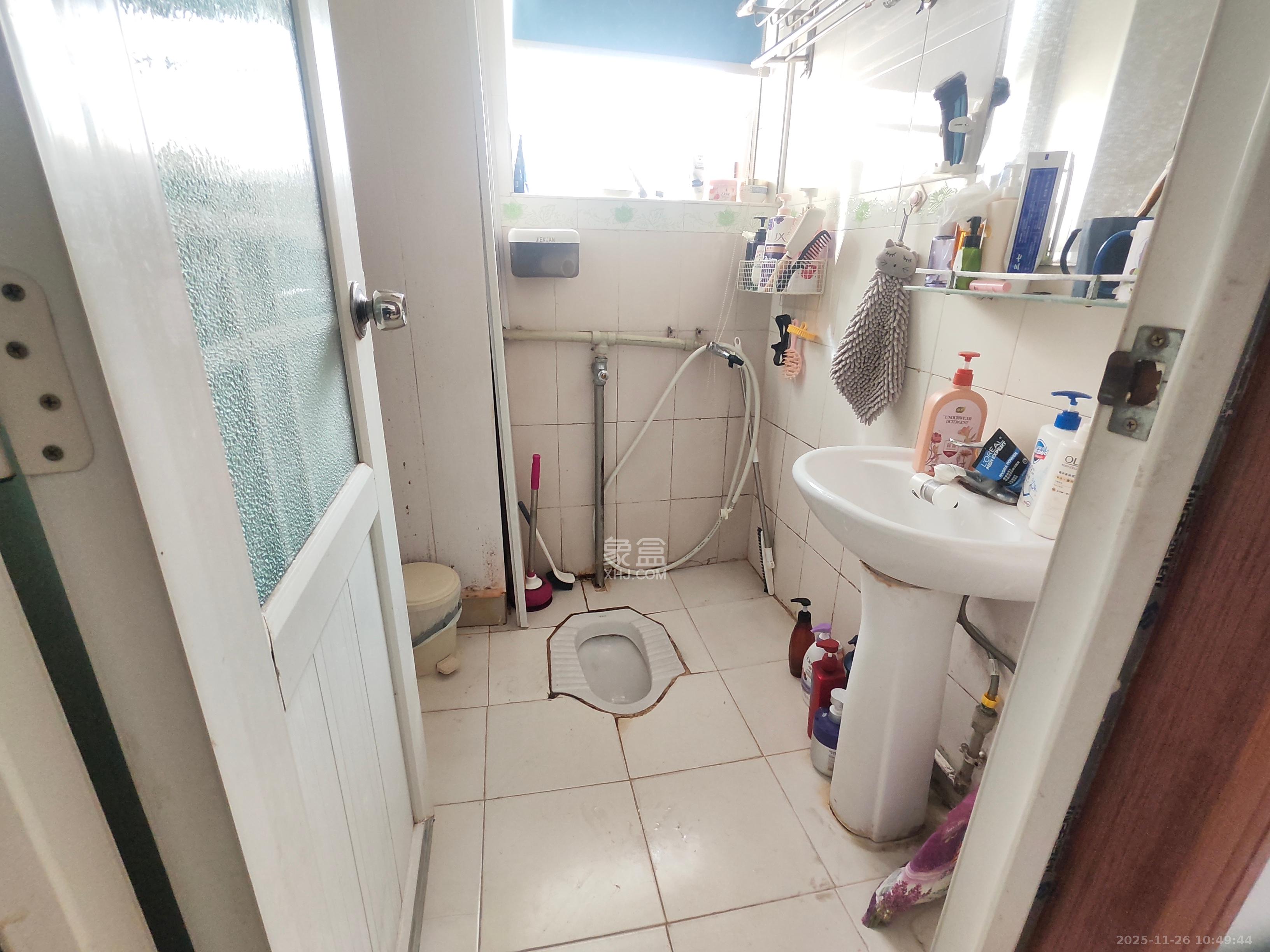 凯通国际城(凯通朝庭) 2室1厅1卫 2100.0元/月 凯通国际城(凯通朝庭) 2室1厅1卫 2100.0元/月室内图